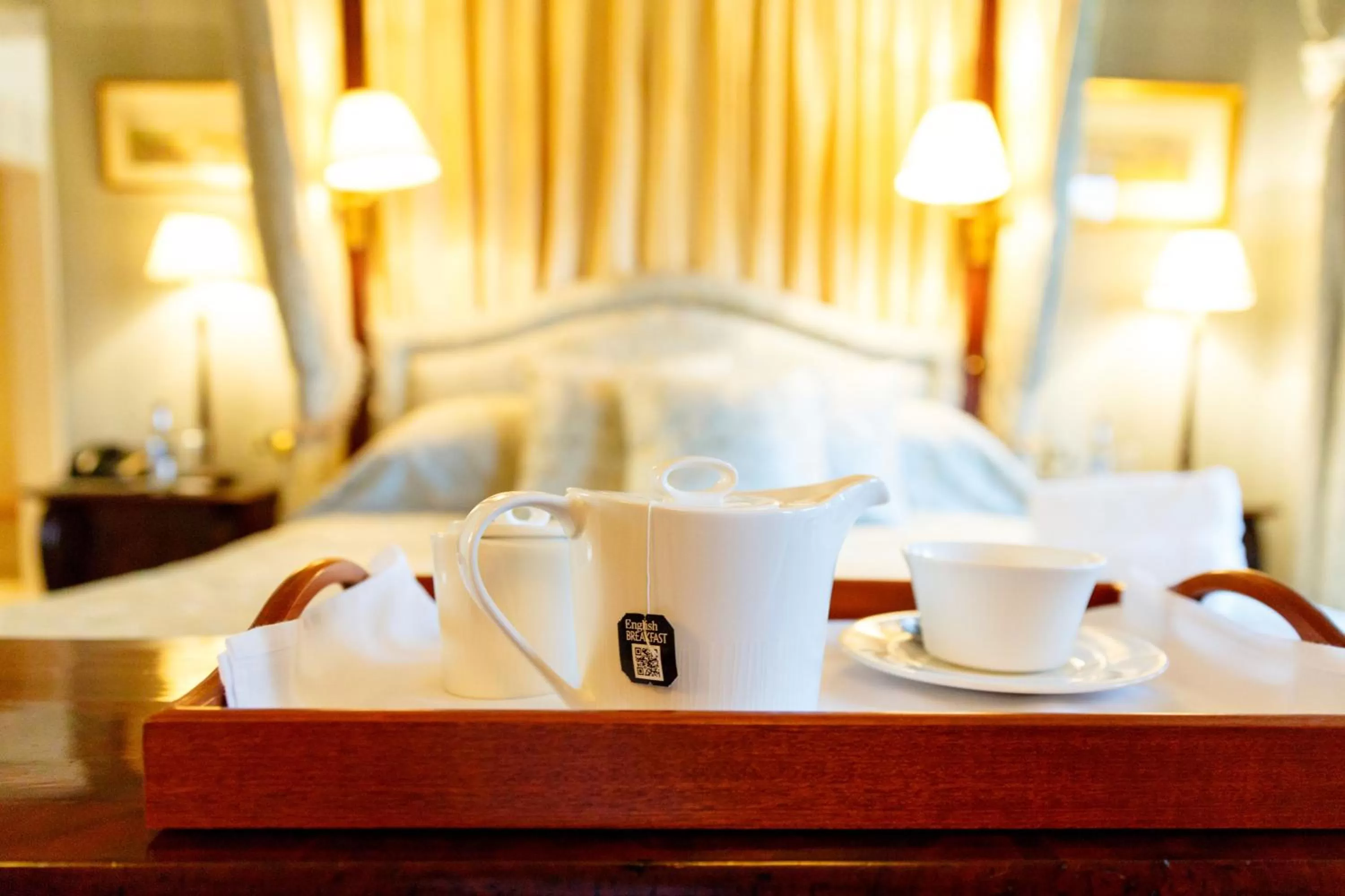 Coffee/tea facilities, Bed in The Jockey Club Rooms