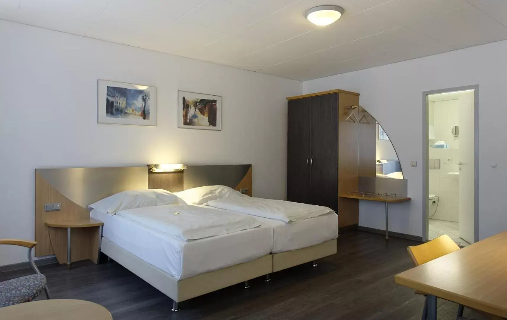 Double or Twin Room in Opera Hotel Köln Double or Twin Room in Opera Hotel Köln