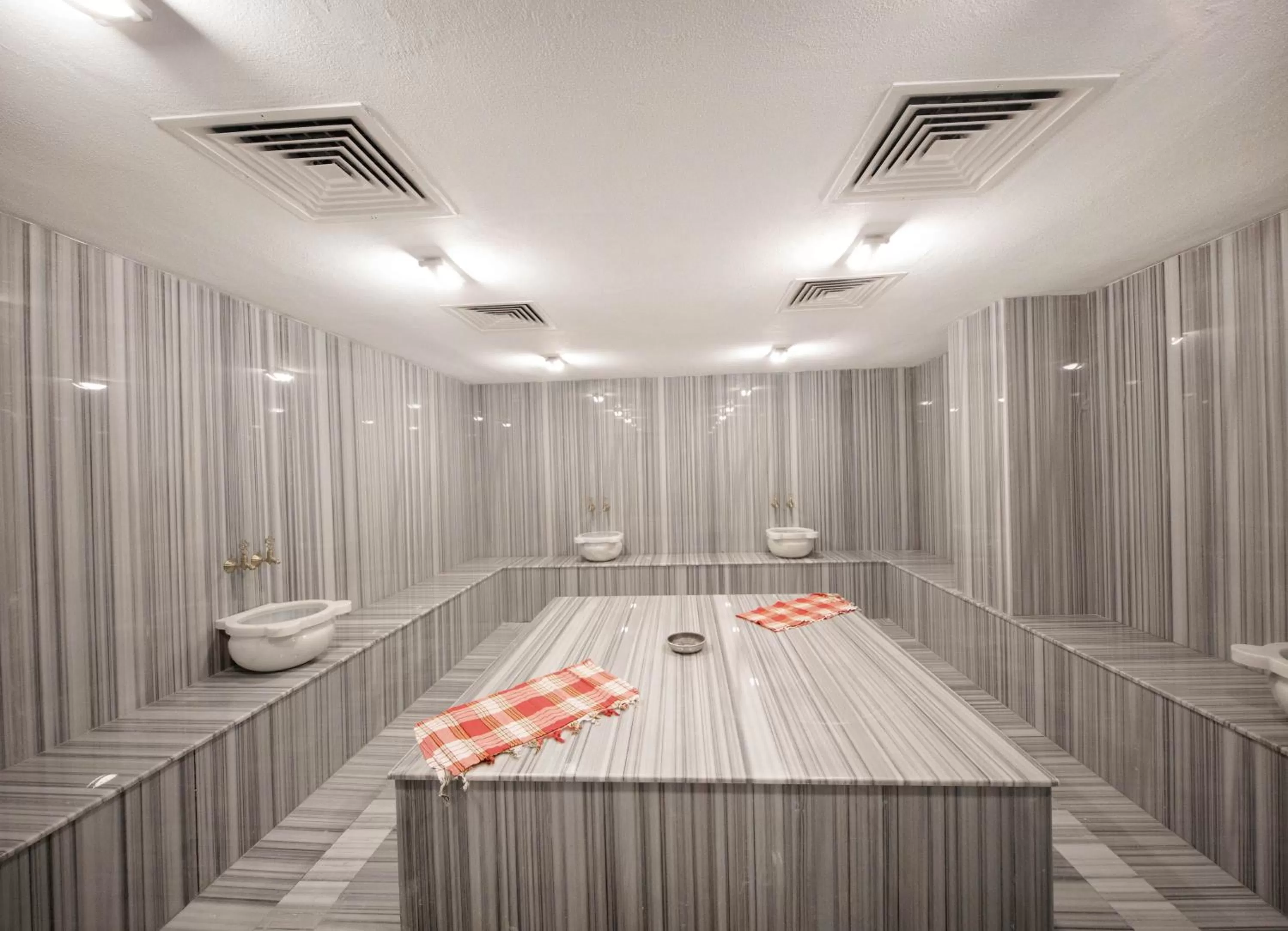 Spa and wellness centre/facilities in Laren Sea Side Hotel Spa