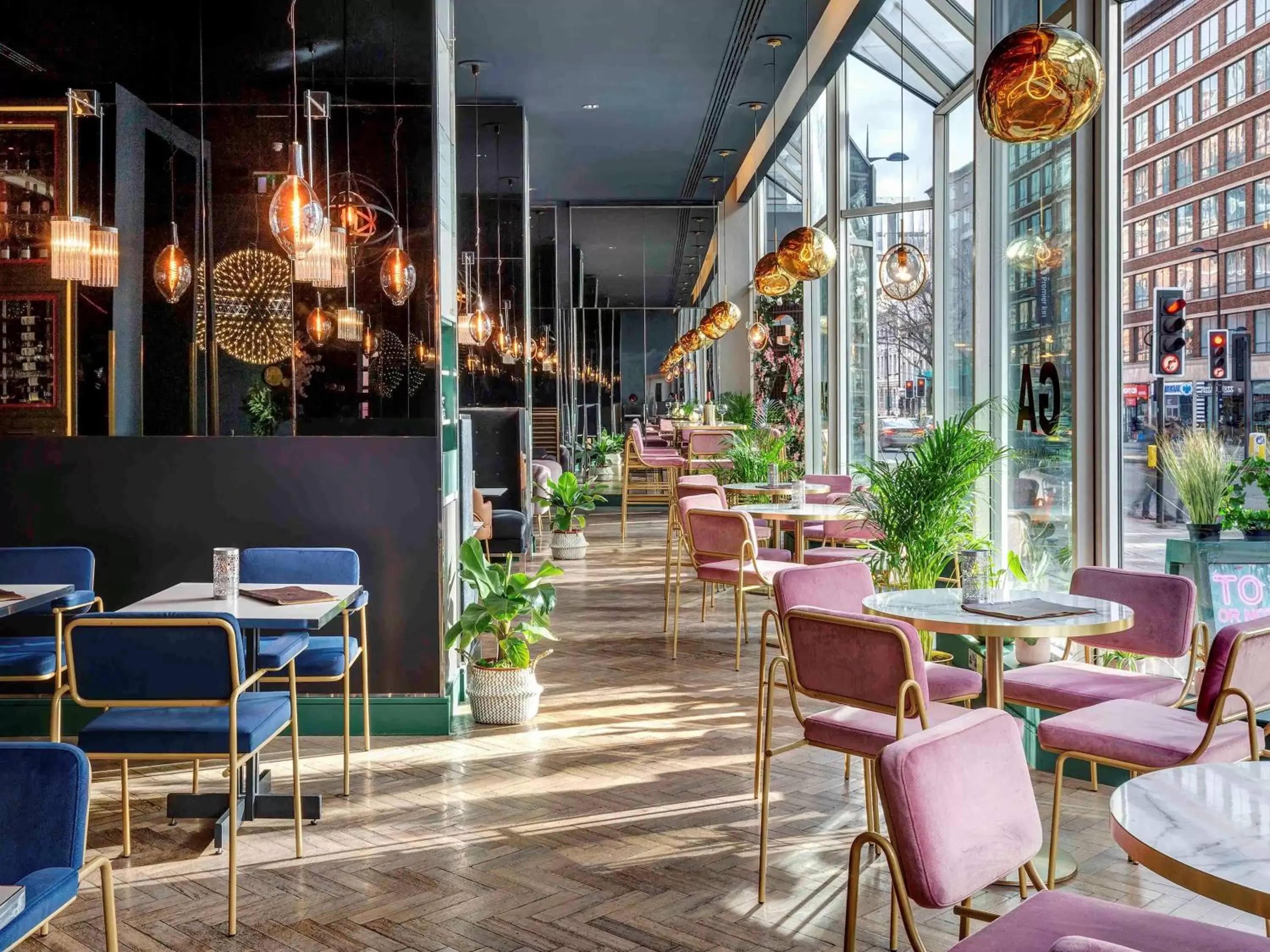 Restaurant/Places to Eat in Pullman London St Pancras