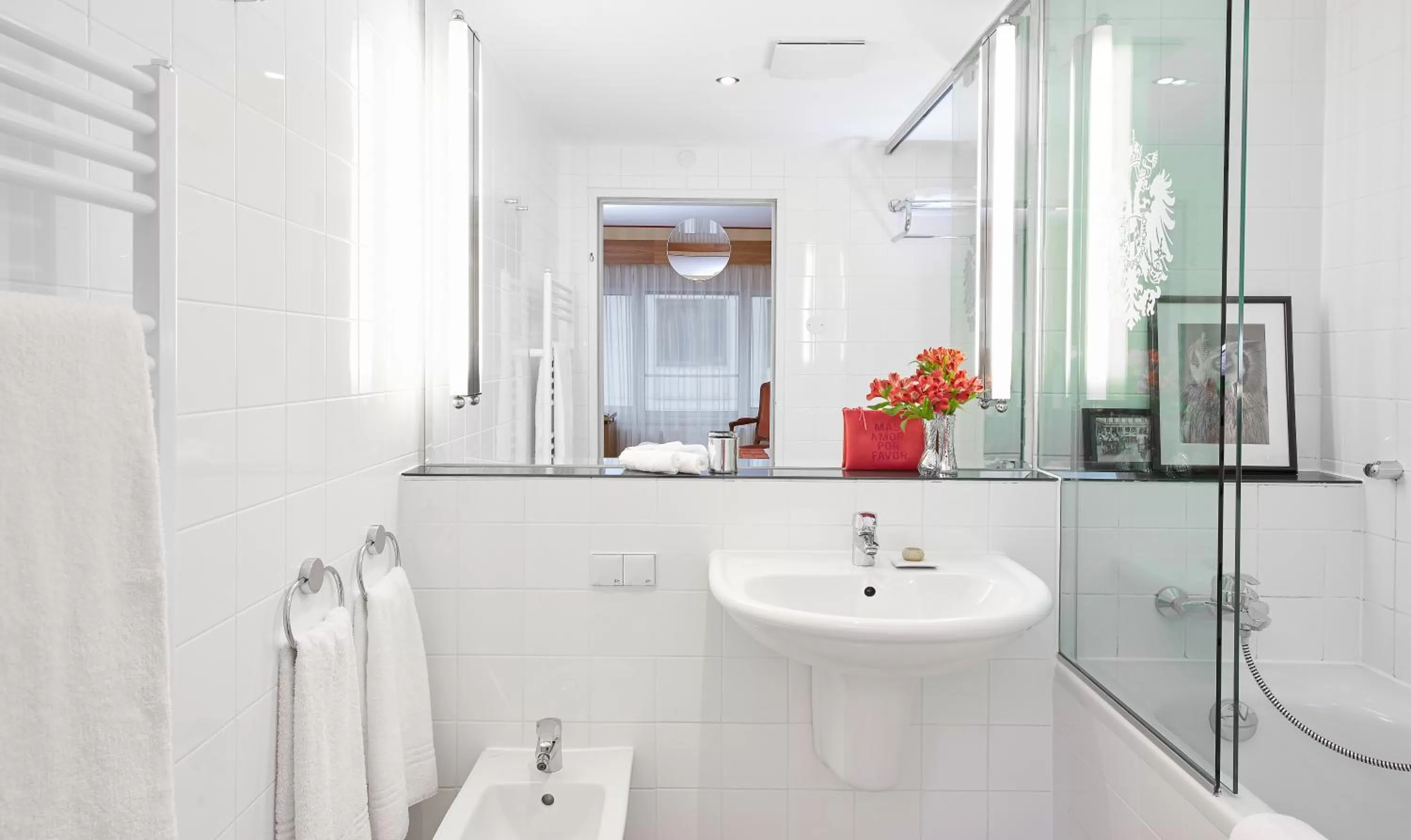 Bathroom in Living Hotel an der Oper