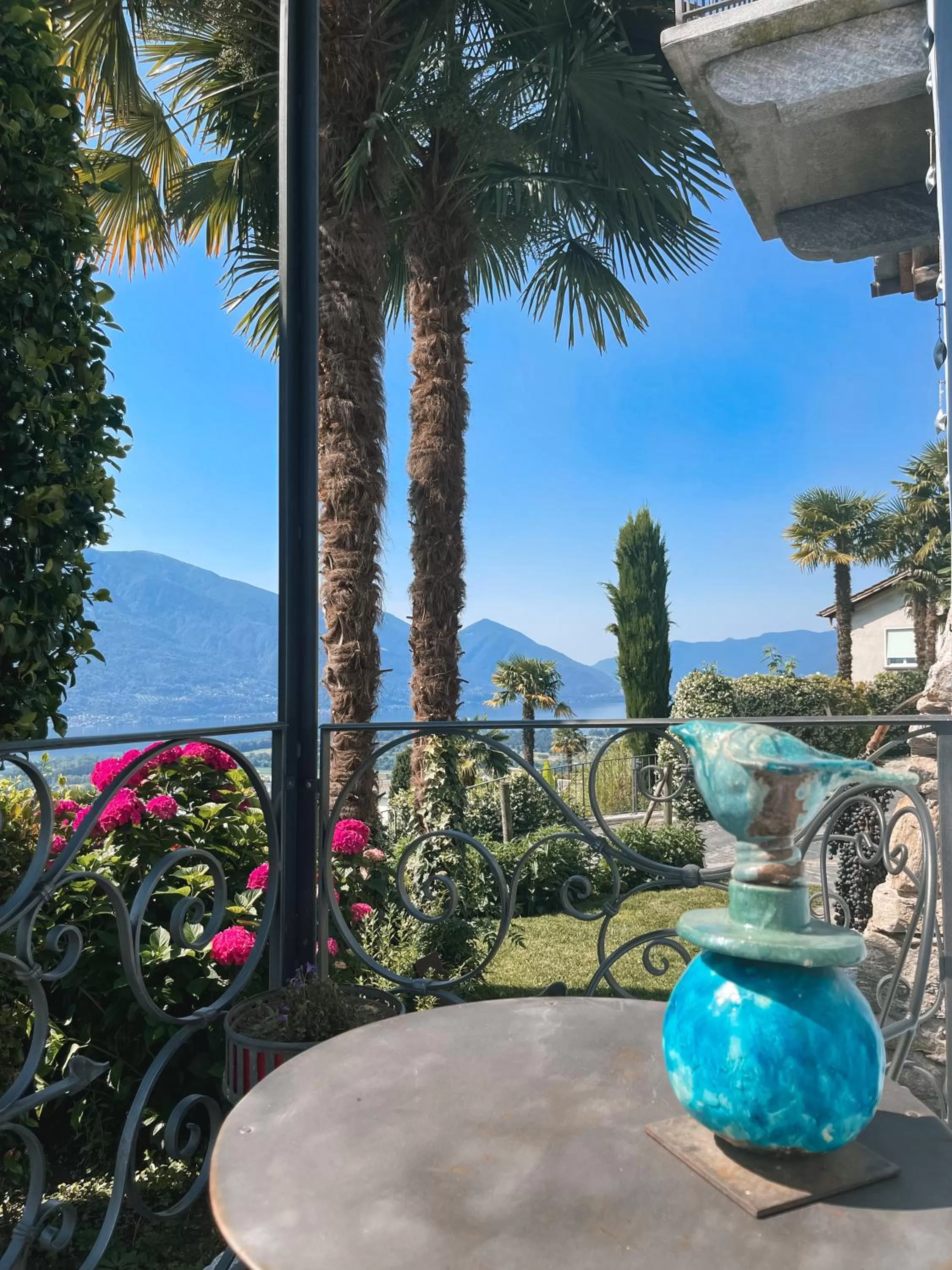 Decorative detail in Case di Sotto, House & Breakfast