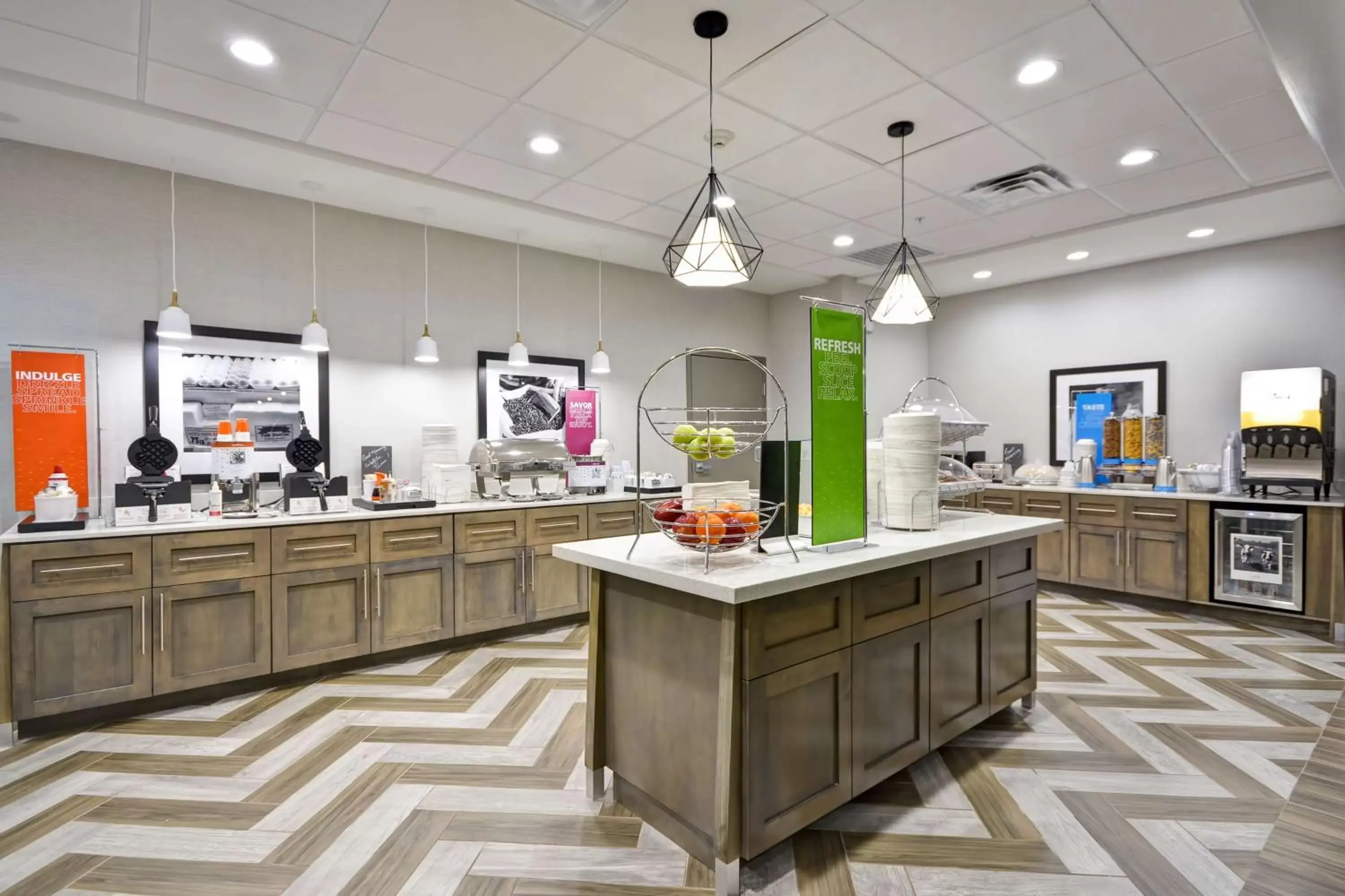 Dining area, Restaurant/Places to Eat in Hampton Inn Kyle