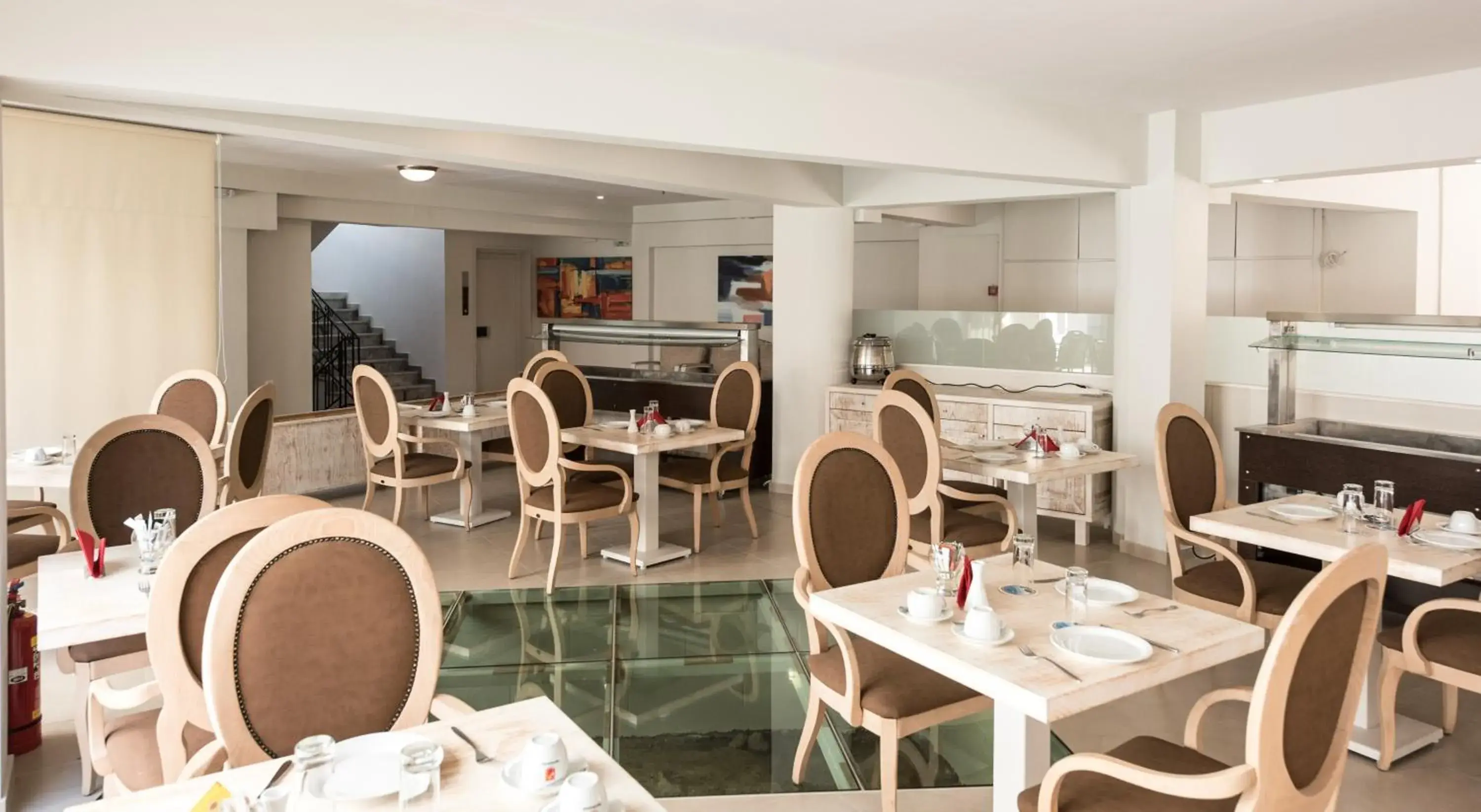 Restaurant/Places to Eat in Artemis Hotel Apartments
