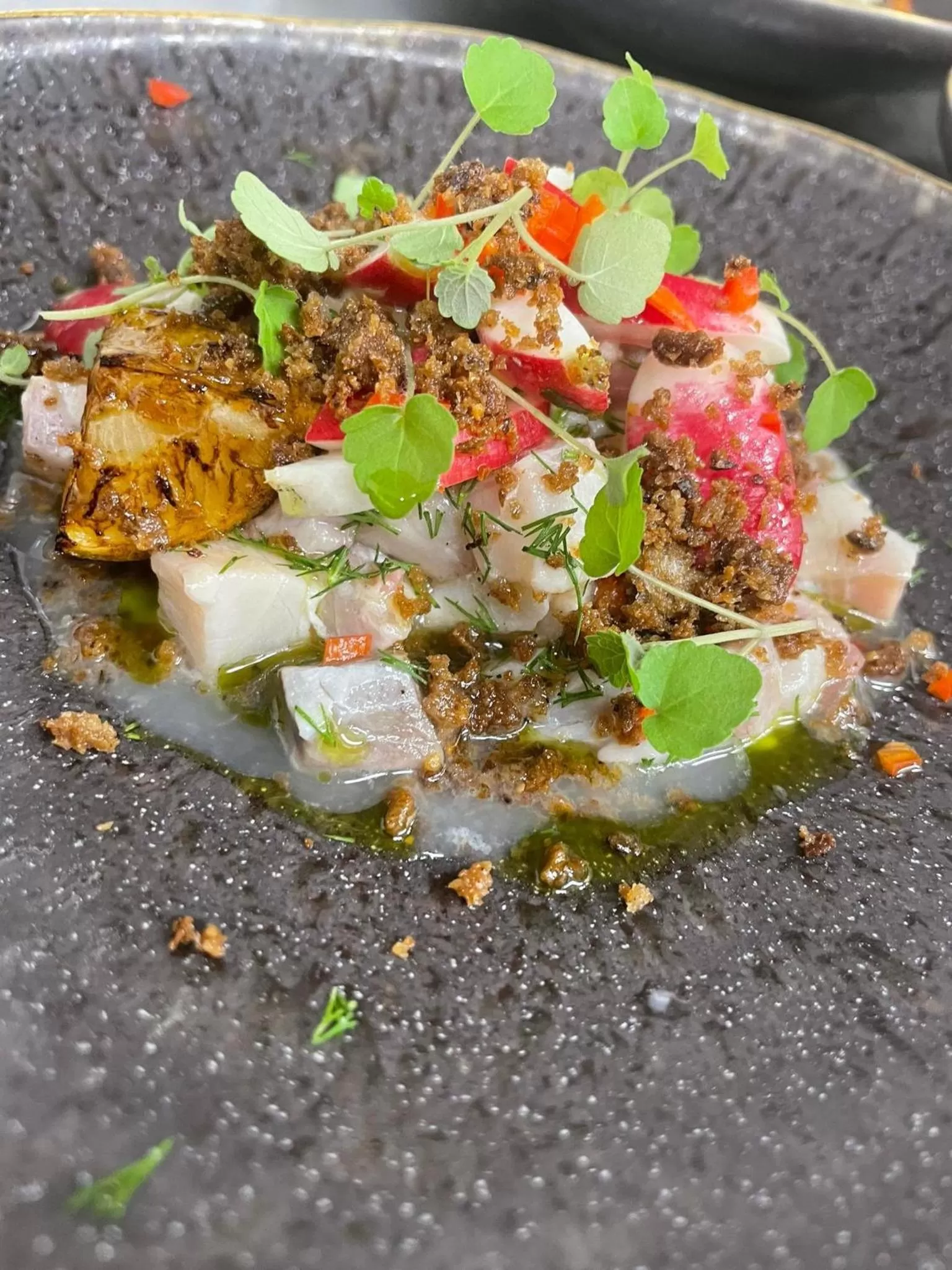 Restaurant/places to eat in Hotel La Pomme d'Or