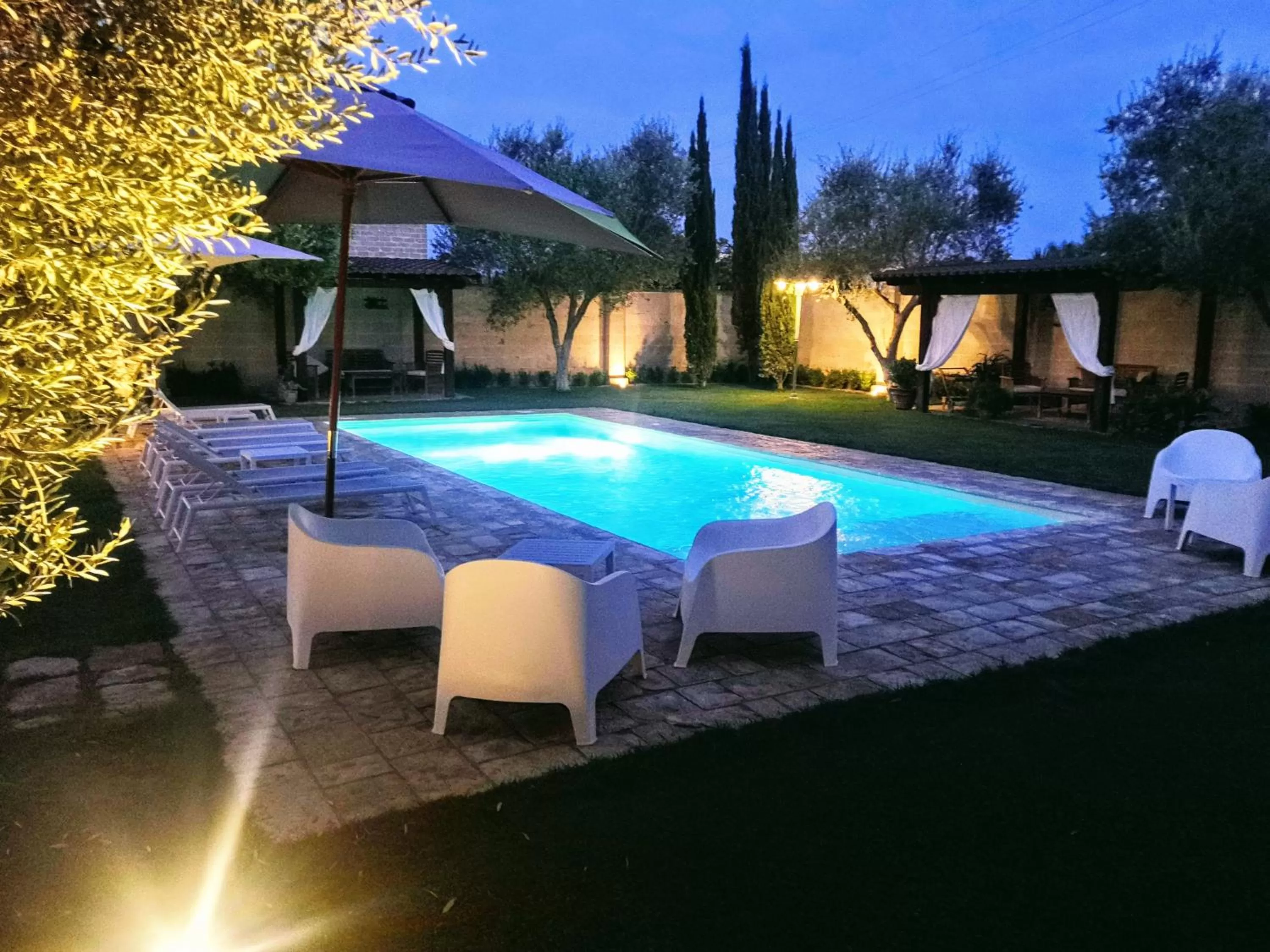 Swimming pool in BORGO LUNA b&b