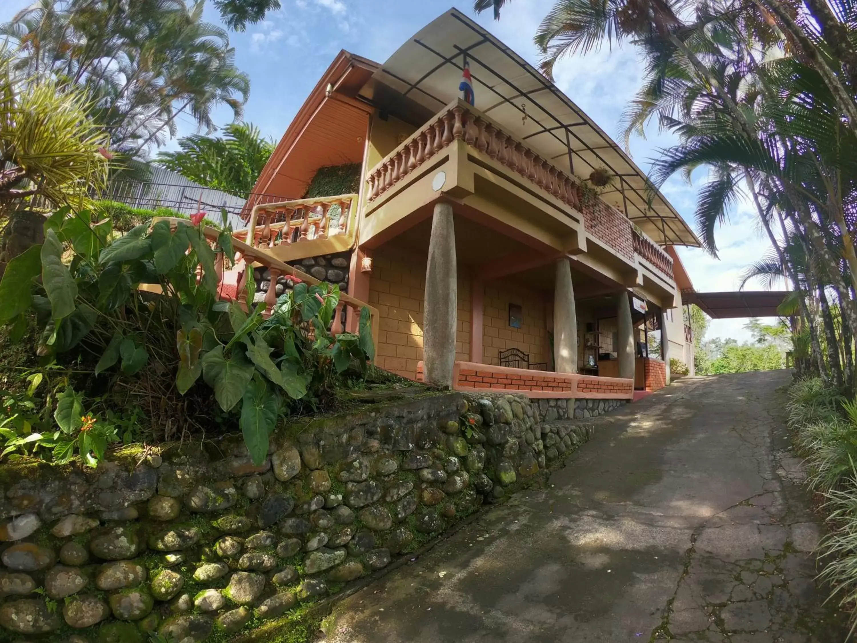 Facade/entrance, Property Building in Hospedaje La Naciente