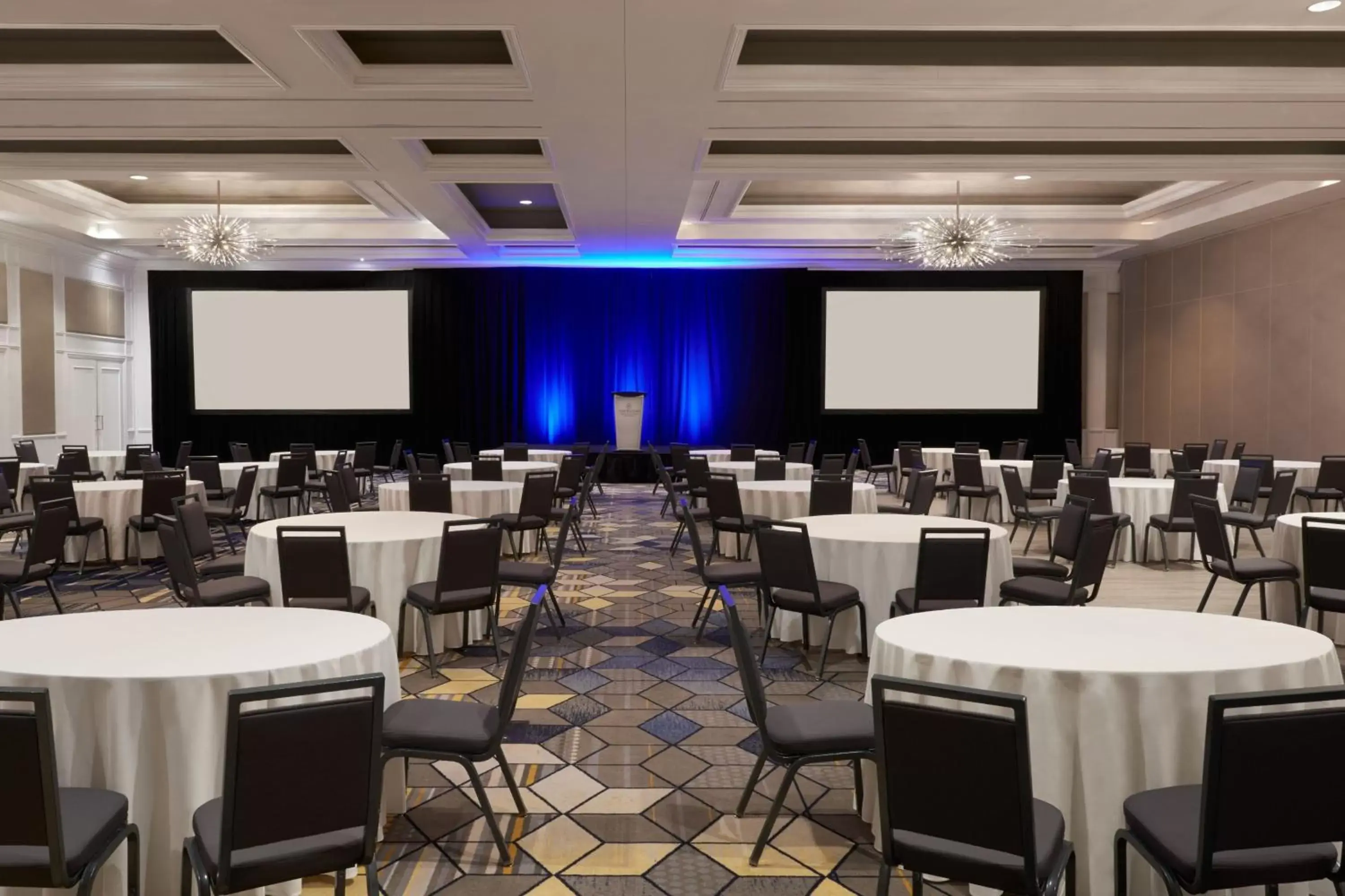 Meeting/conference room in Sheraton Parkway Toronto North Hotel & Suites