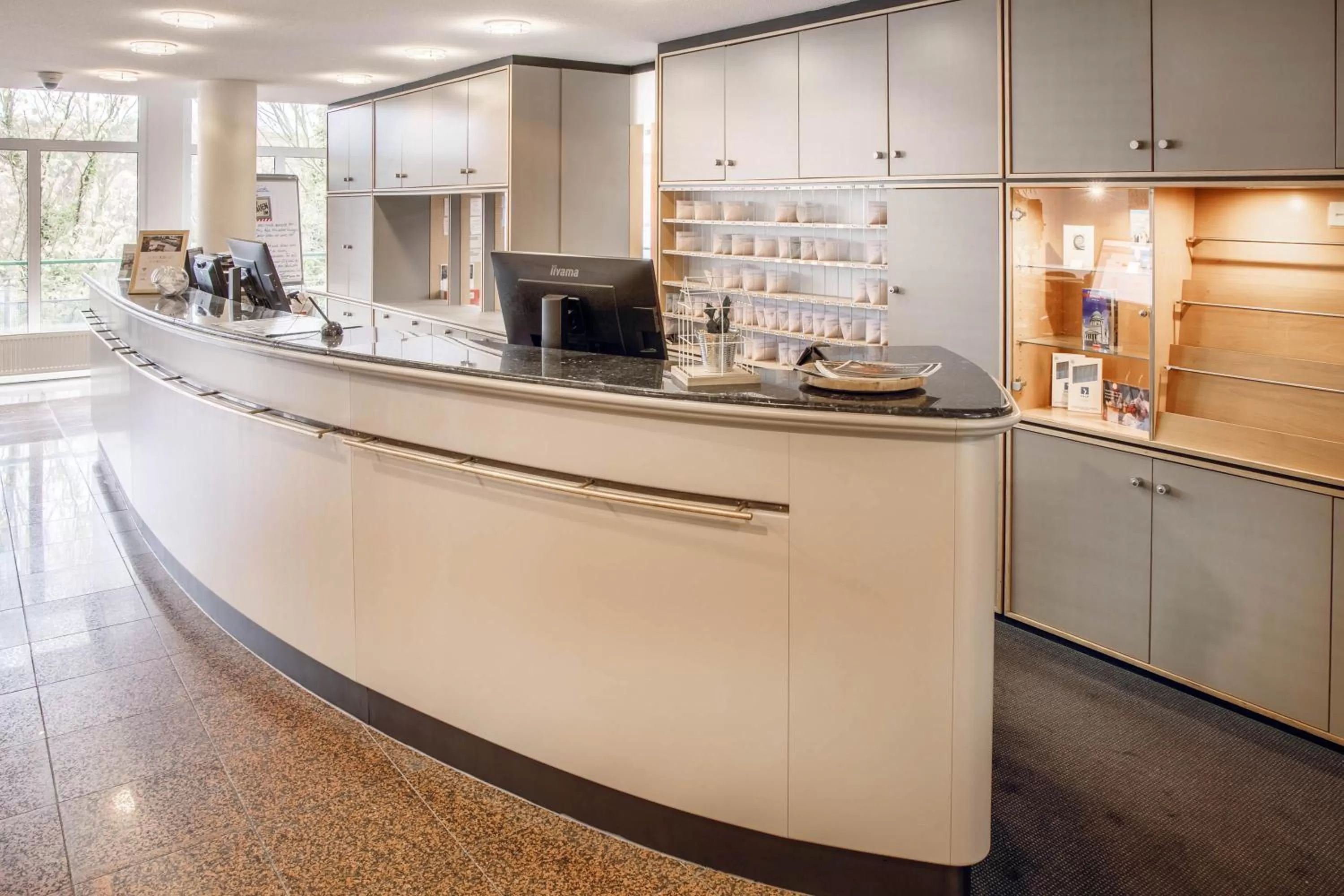 Lobby or reception in Seminaris Hotel Potsdam Griebnitzsee