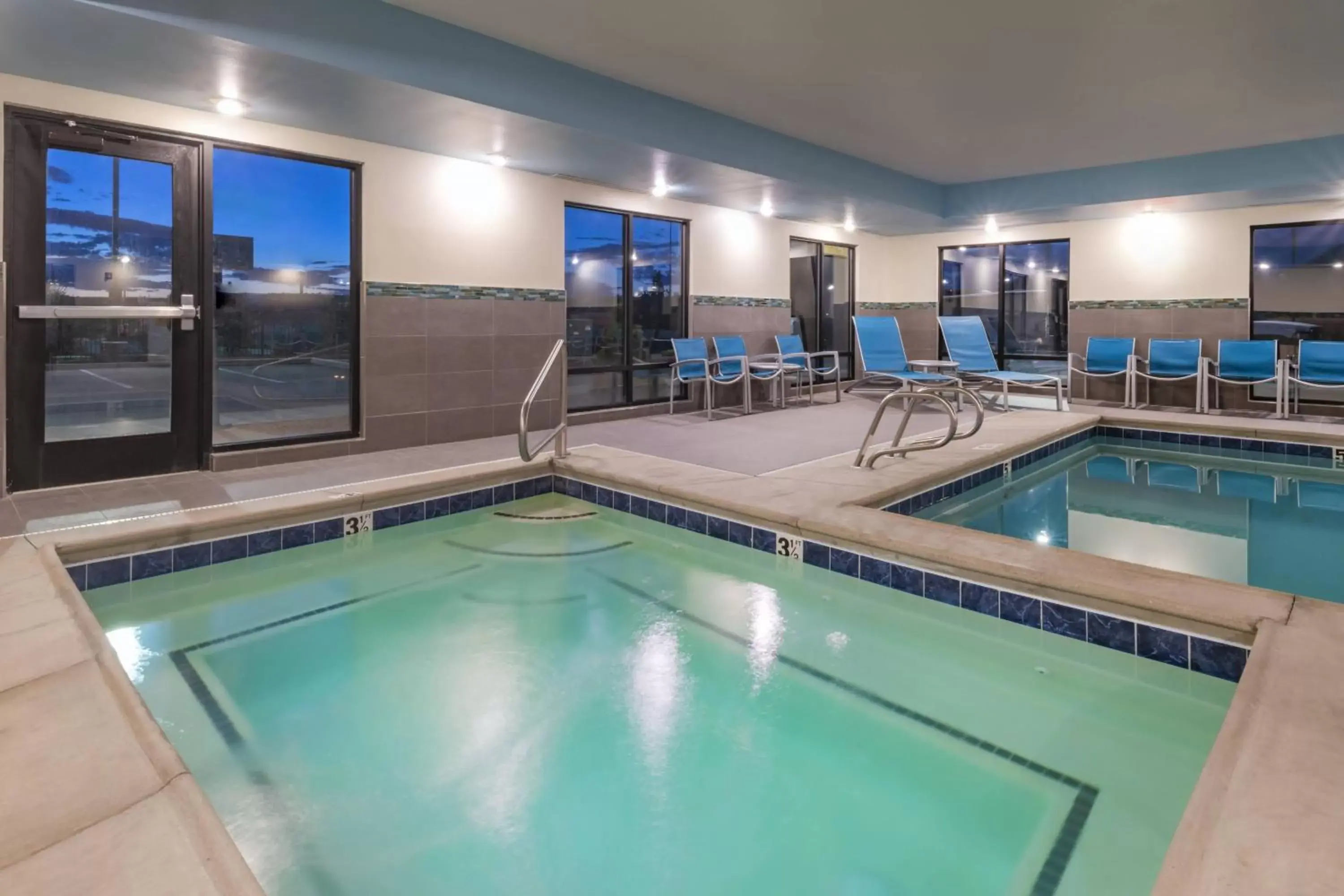 Area and facilities, Swimming Pool in TownePlace by Marriott Suites Gallup