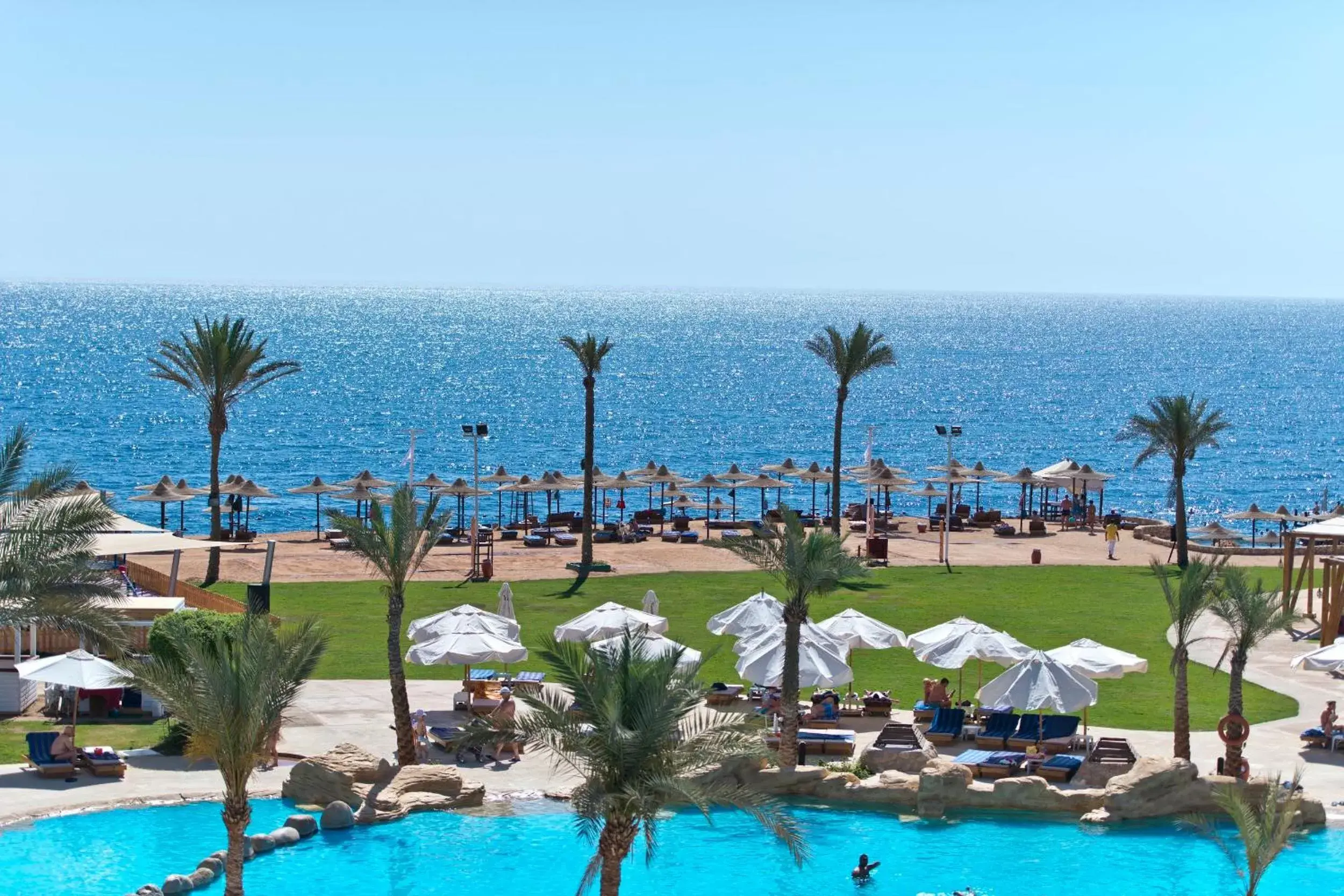 Beach, Swimming Pool in Amphoras Beach