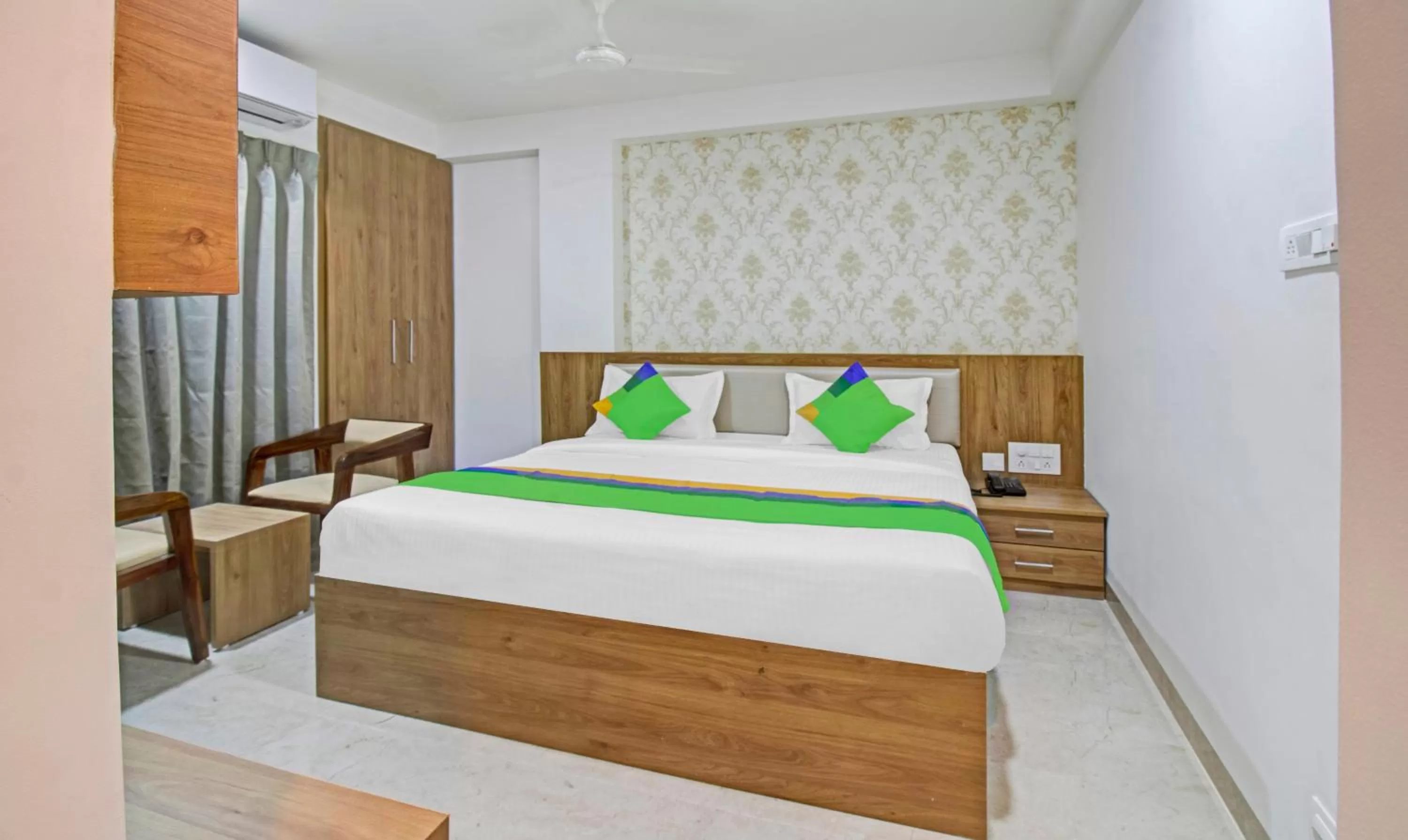 Bedroom, Bed in Treebo Chandraprasth Residency