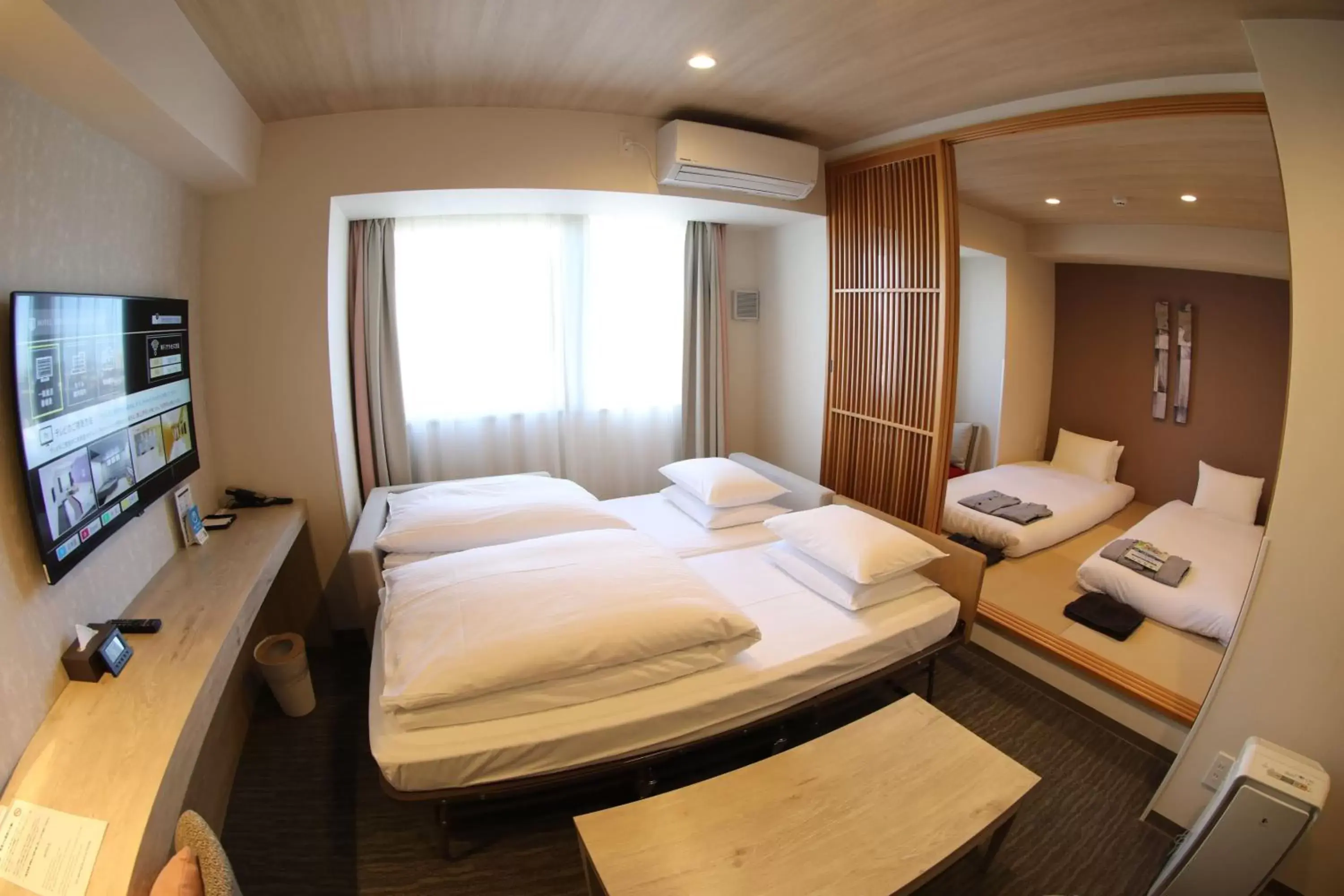 Photo of the whole room, Bed in Hotel Torifito Kashiwanoha