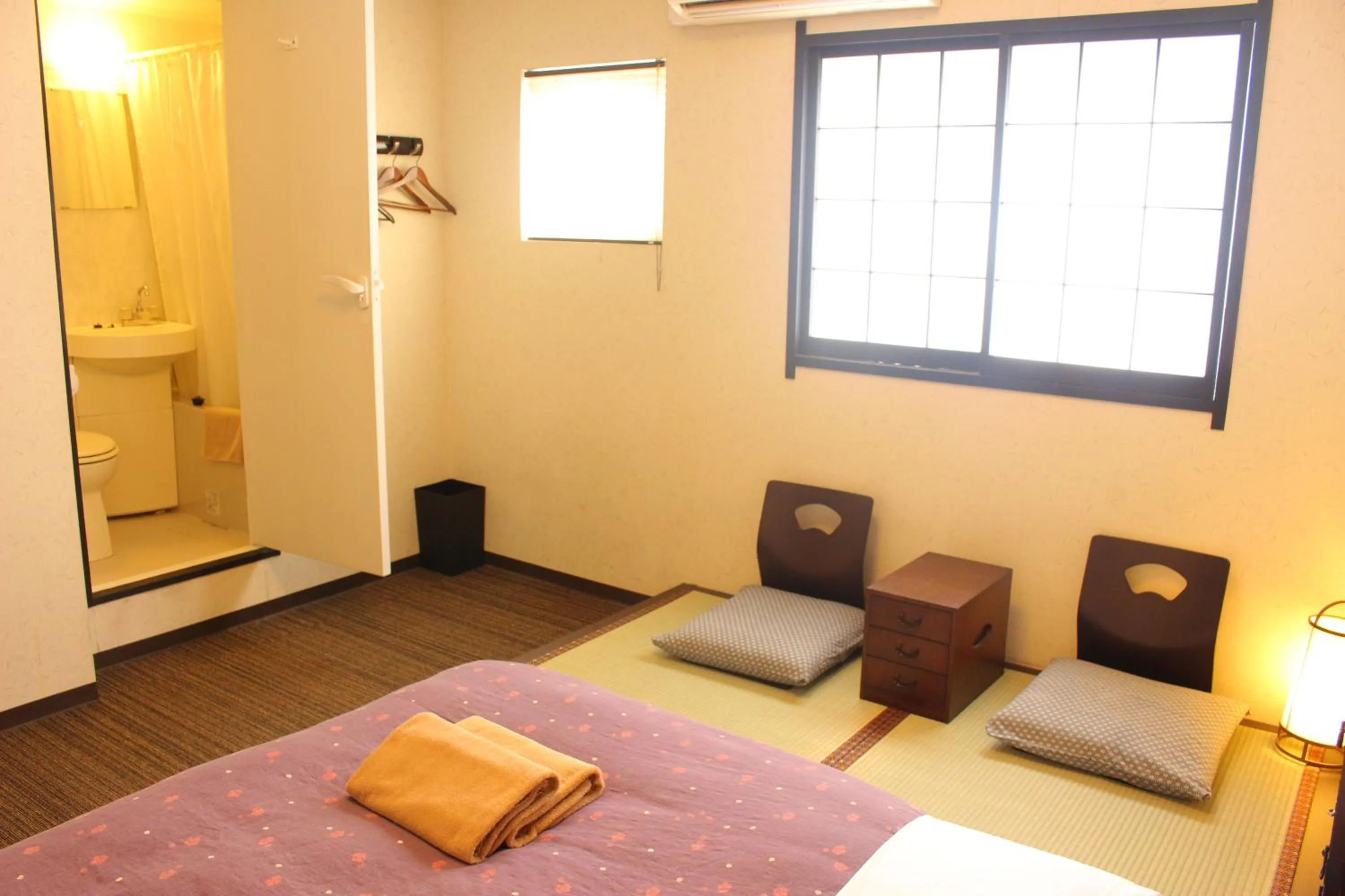 Photo of the whole room, Bed in K's House Tokyo Oasis - Quality Hostel in Asakusa