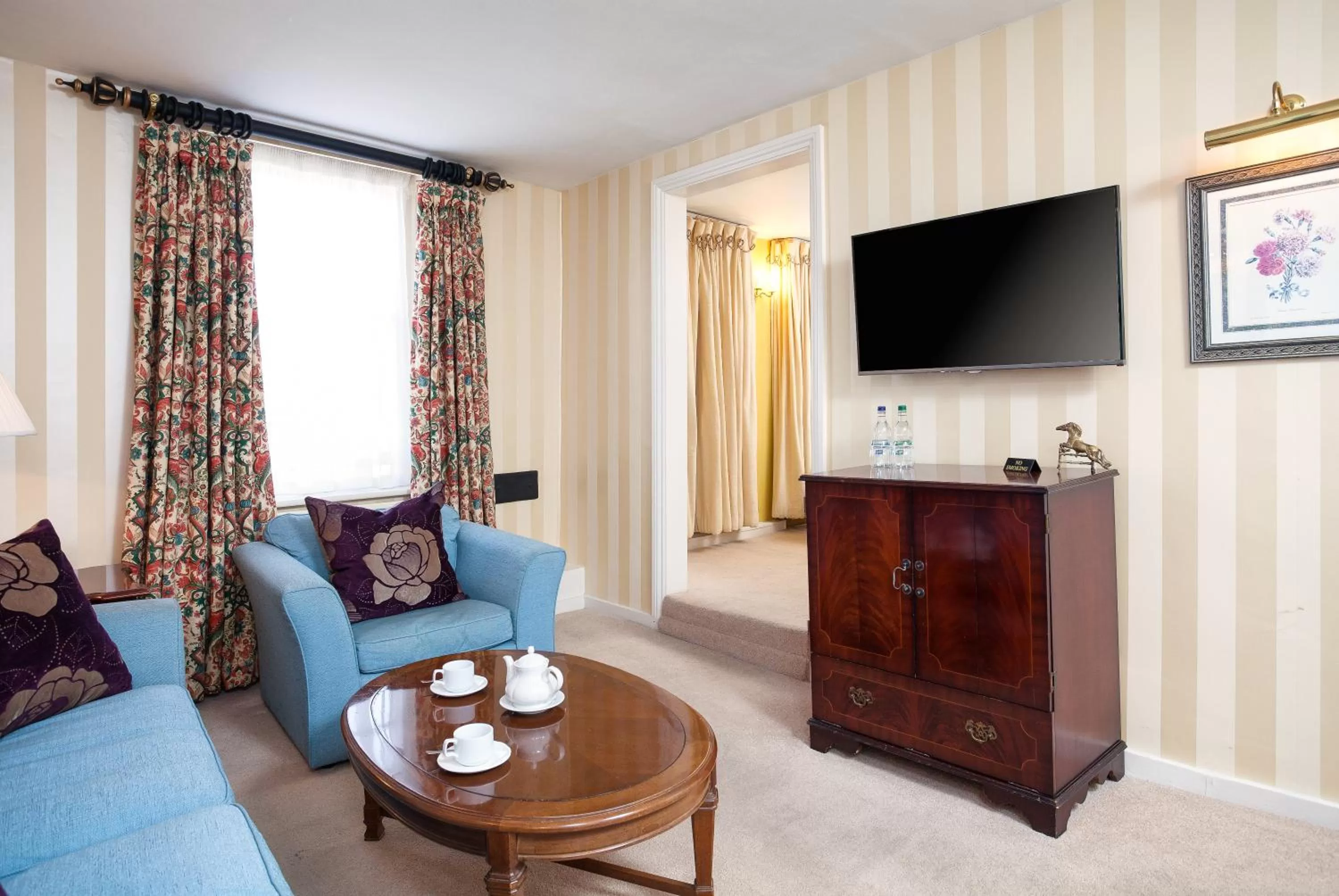 TV and multimedia in The Angel Posting House & Livery