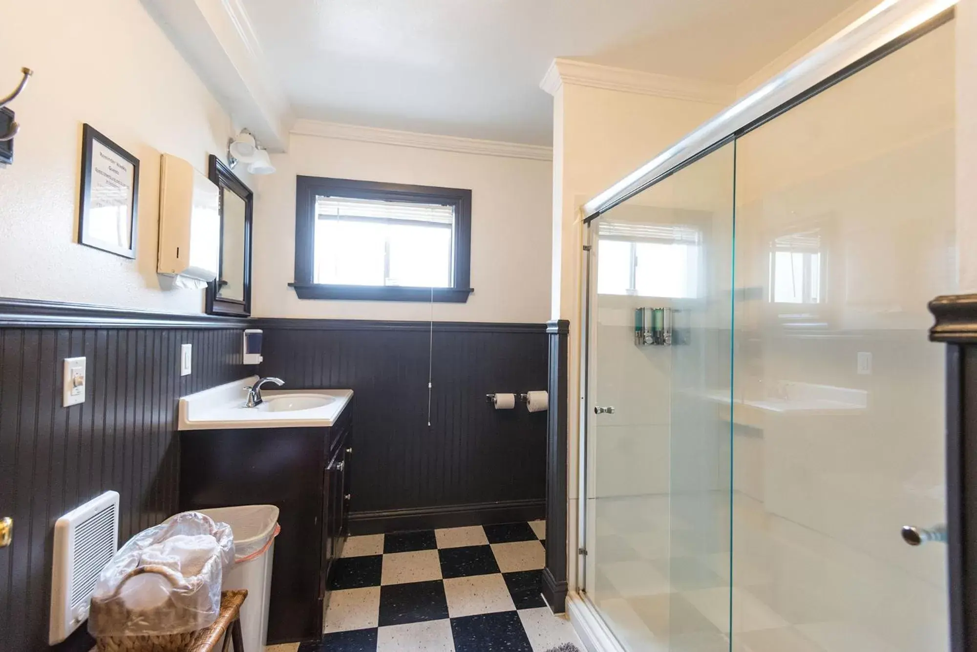 Shower, Bathroom in Camas Boutique Hotel