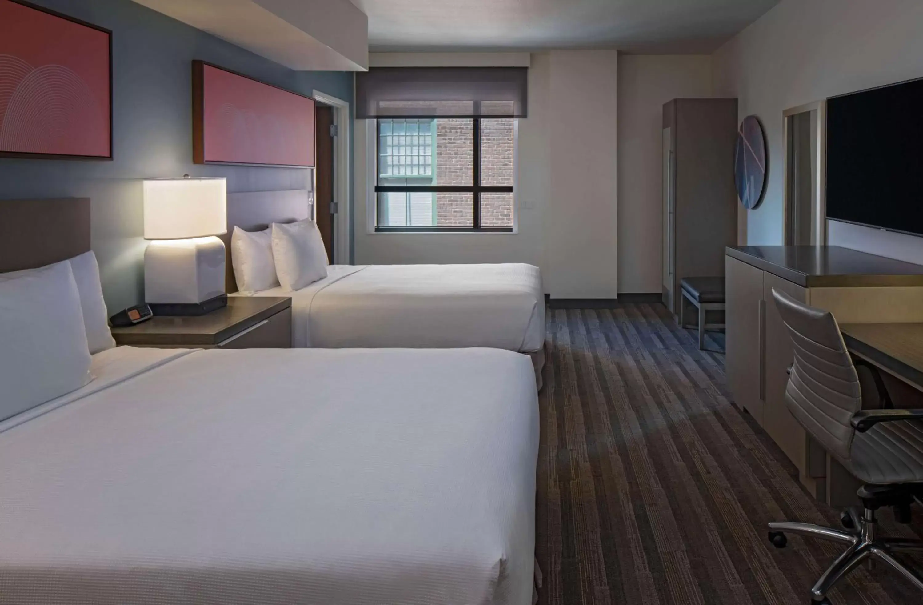 Photo of the whole room, Bed in Hyatt House Indianapolis Downtown