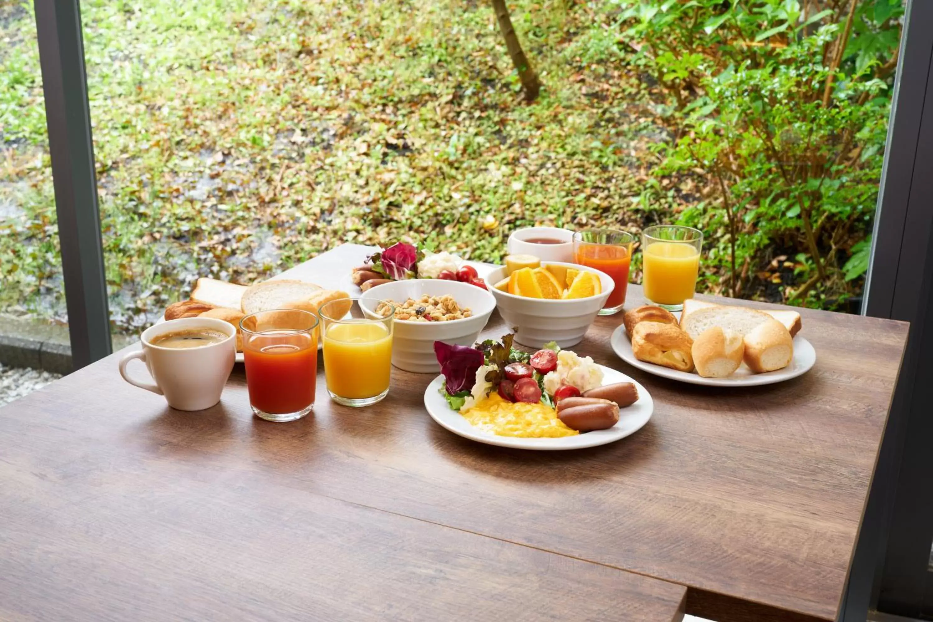 Food and drinks, Breakfast in WeBase KAMAKURA