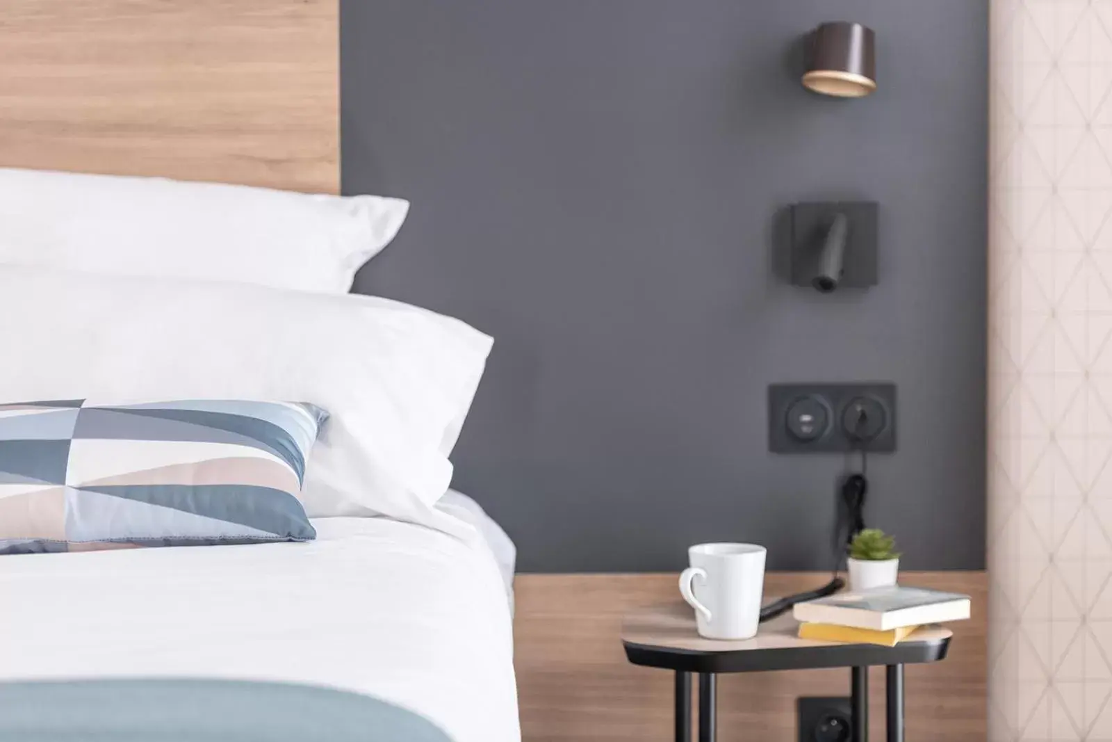 Bed in Appart'City Collection Saint Germain en Laye Bed in Appart'City Collection Saint Germain en Laye