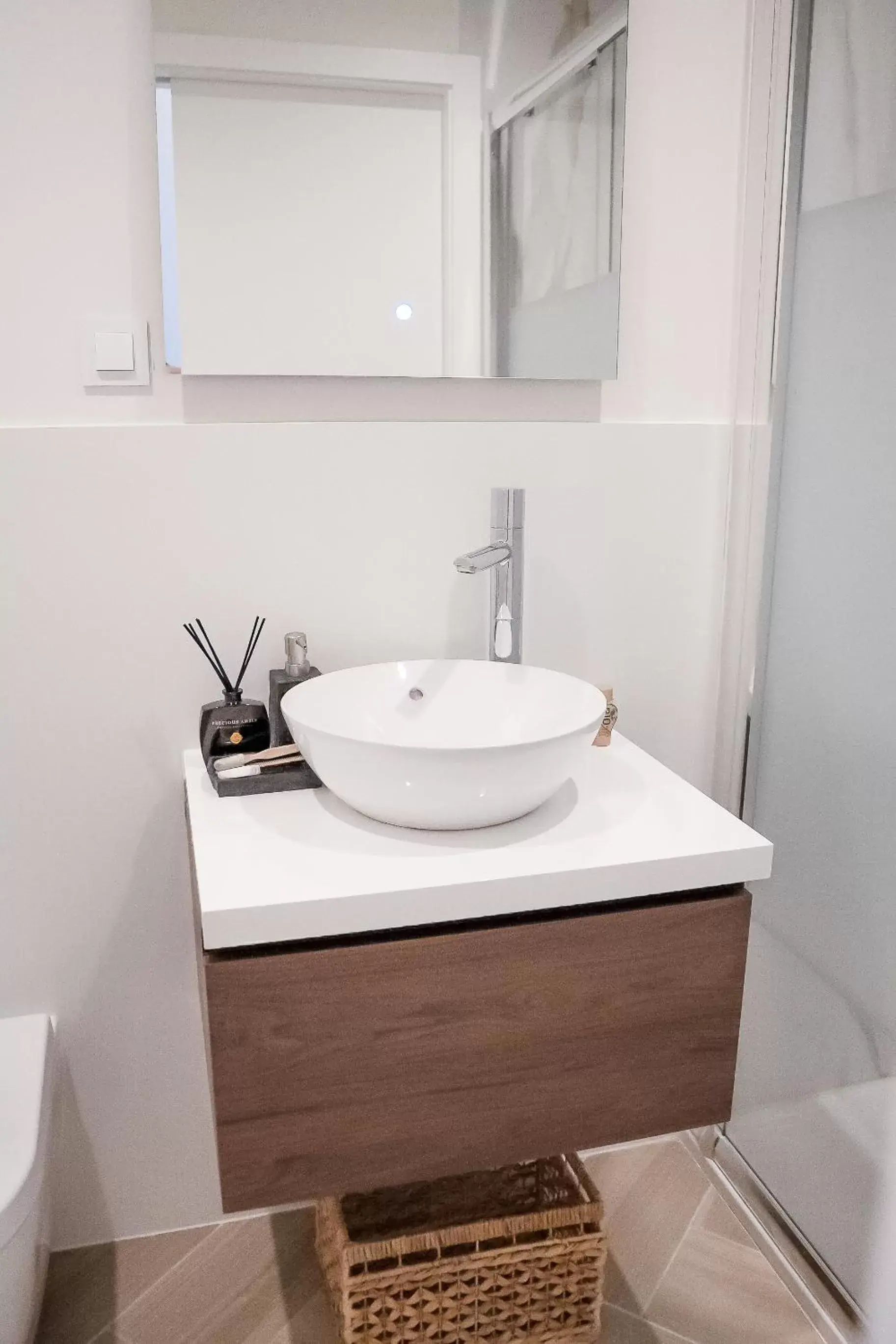 Toilet, Bathroom in Guest House Jacarandá Faro