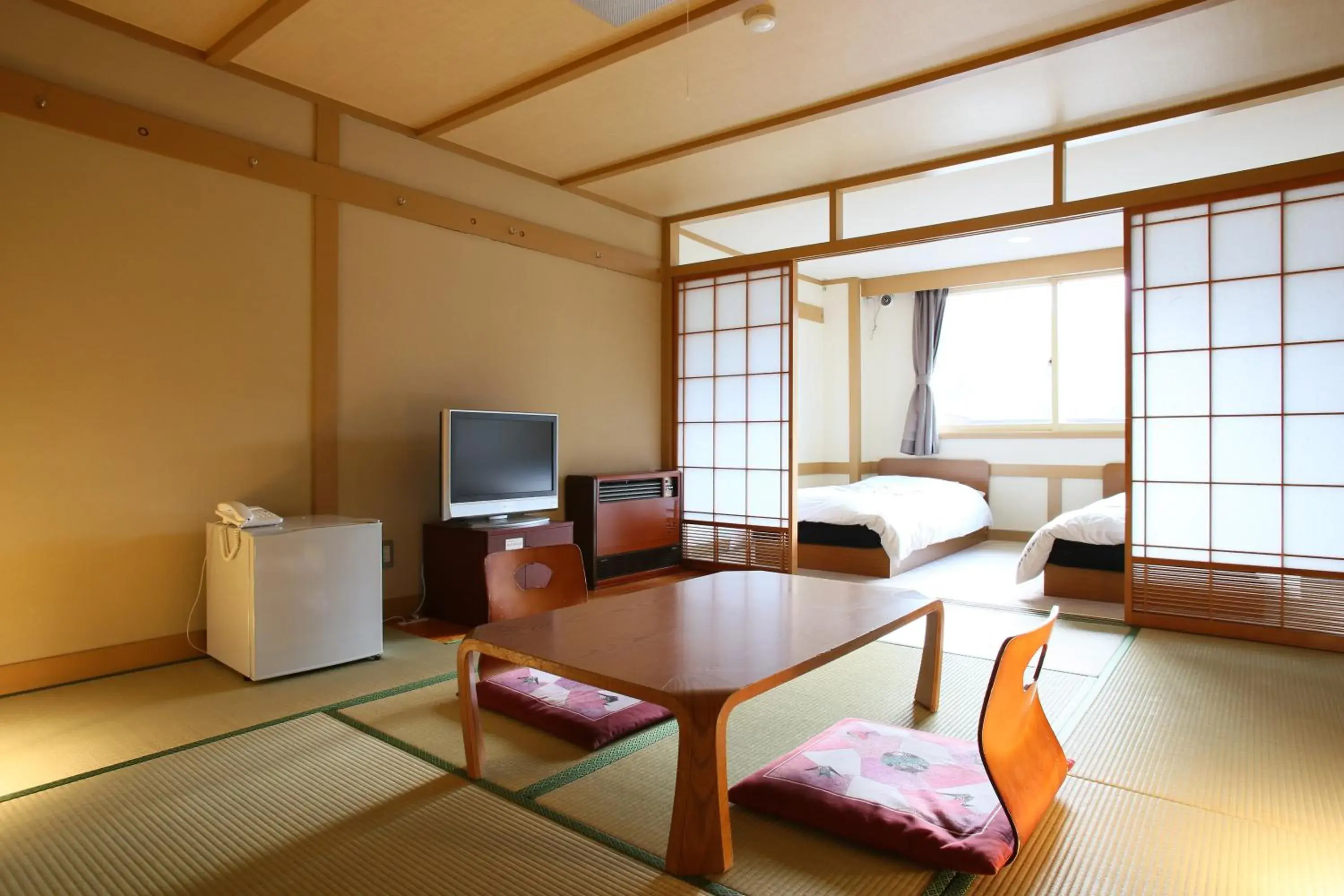 Photo of the whole room, TV/Entertainment Center in Shiga Palace Hotel