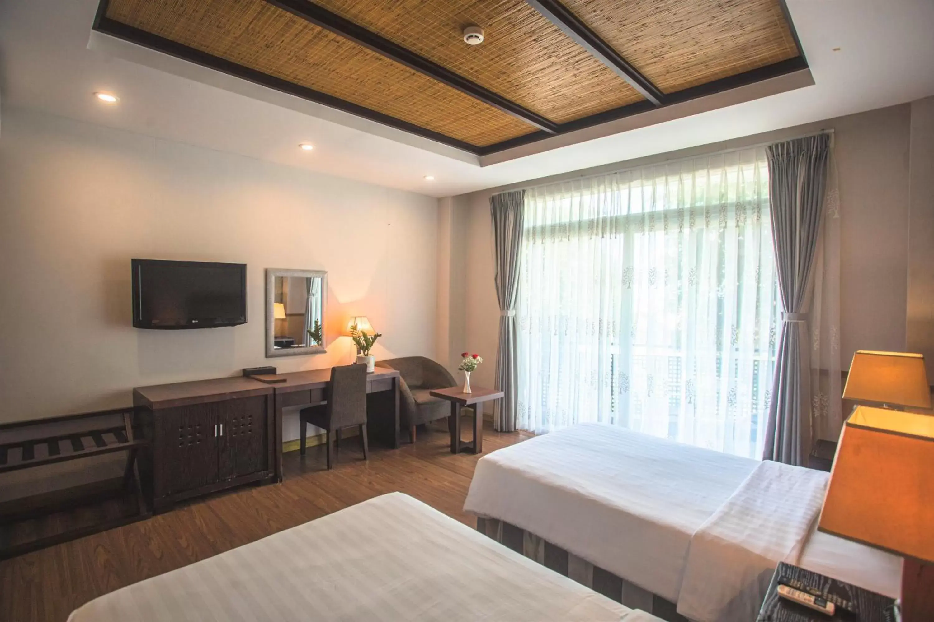 Photo of the whole room, Bed in Seaside Resort Vung Tau