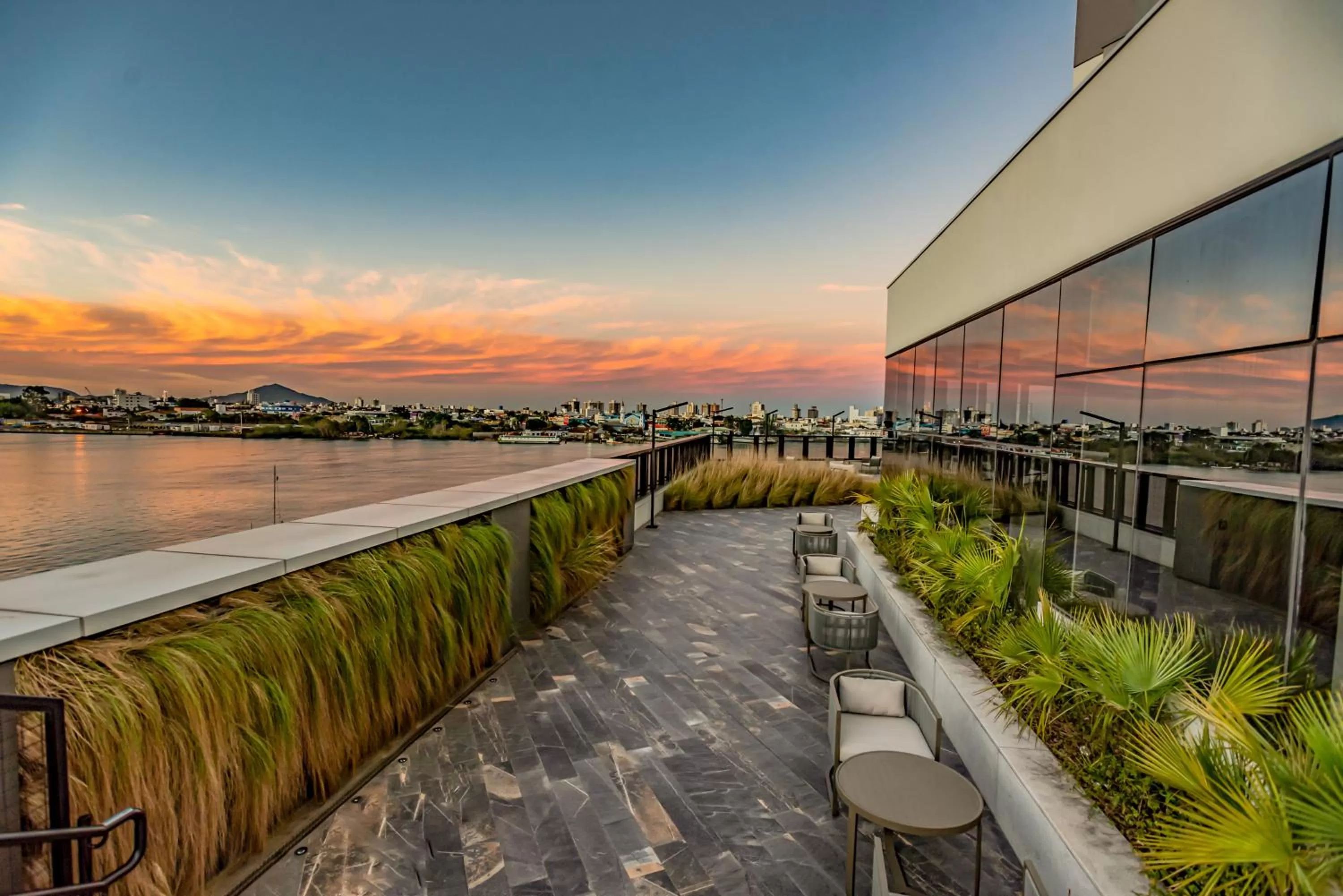 Day in Mercure Itajai Navegantes