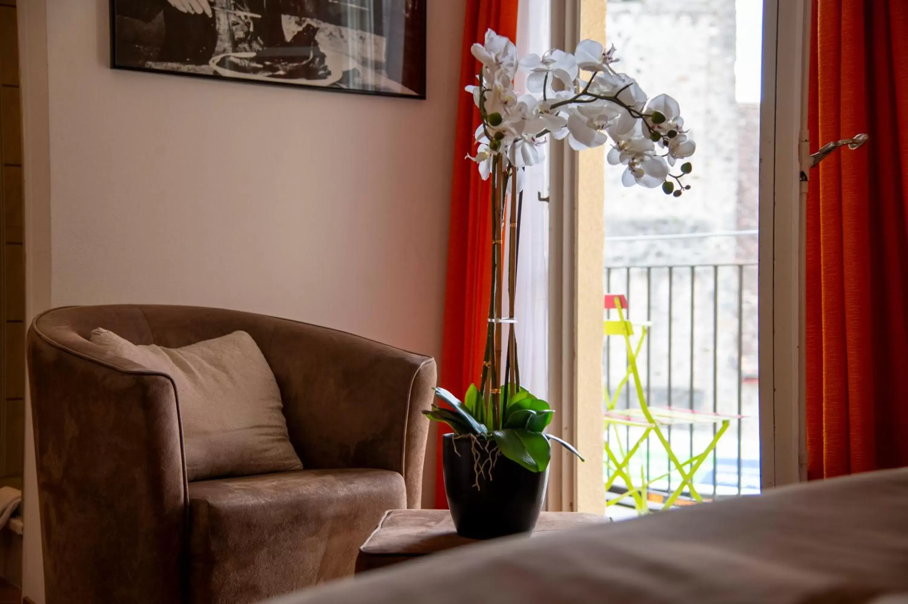 Seating Area in Hotel de la Place