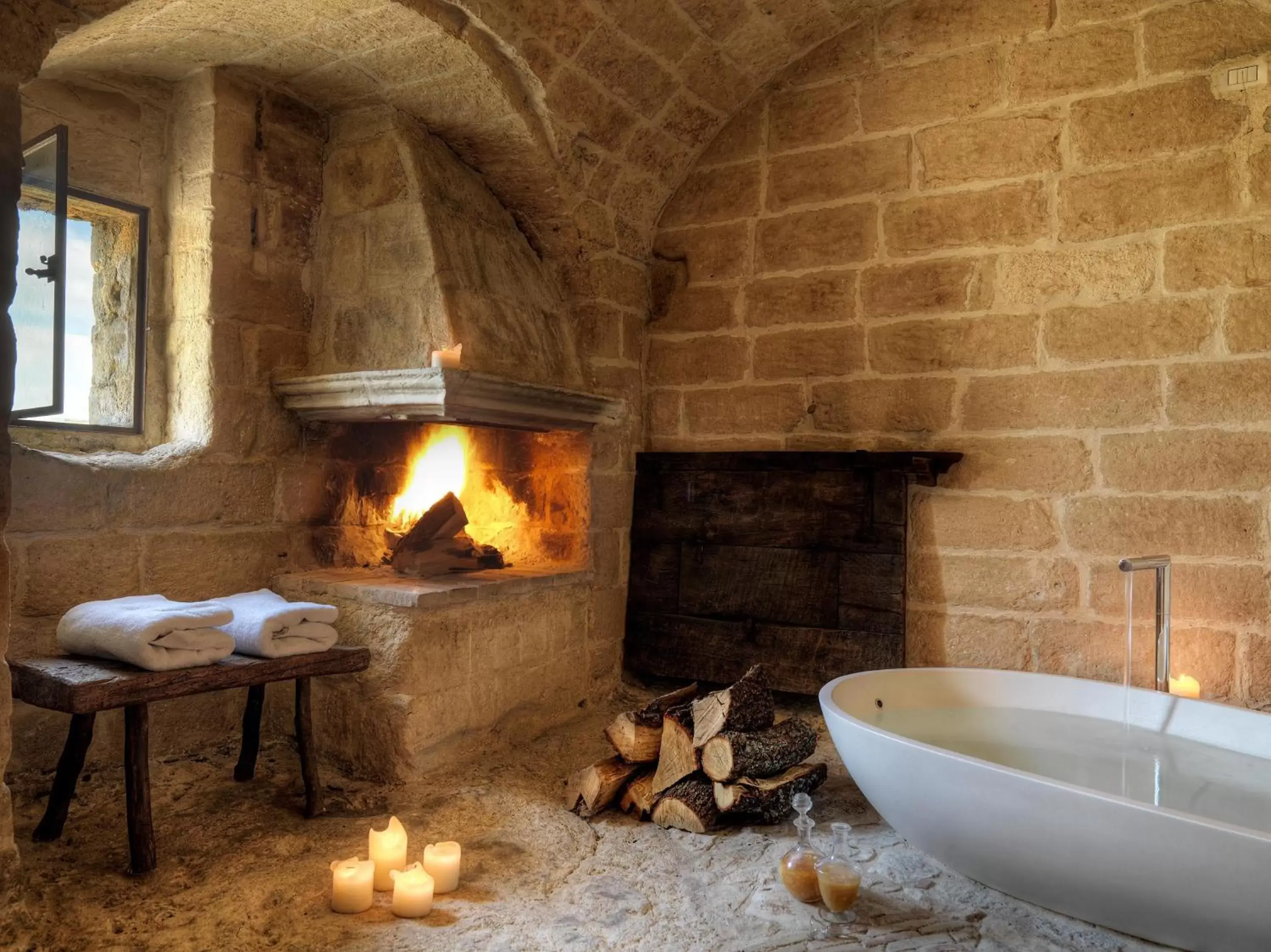 Winter, Bathroom in Sextantio Le Grotte Della Civita