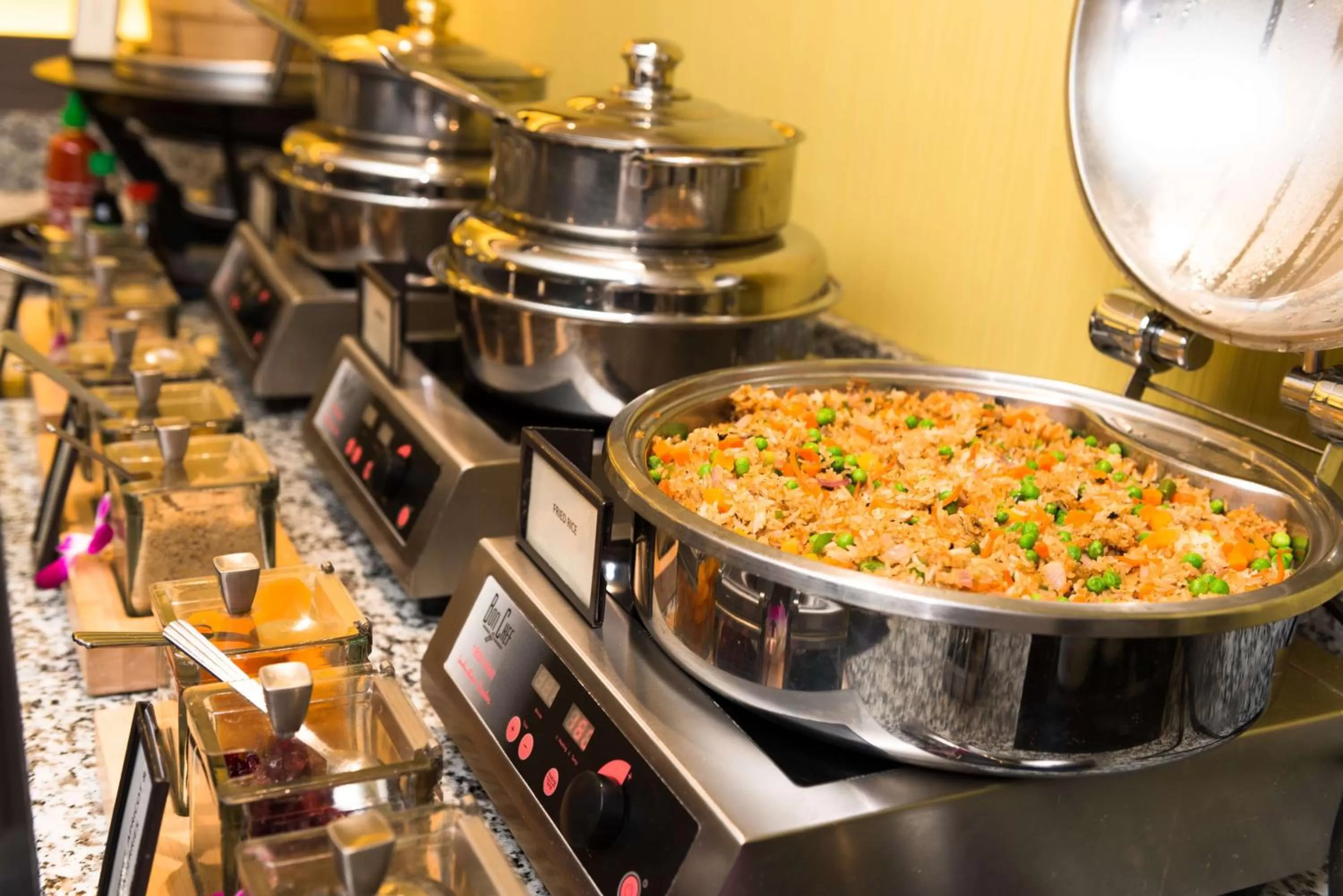 Restaurant/places to eat in Hilton San Francisco Airport Bayfront - No Resort Fee