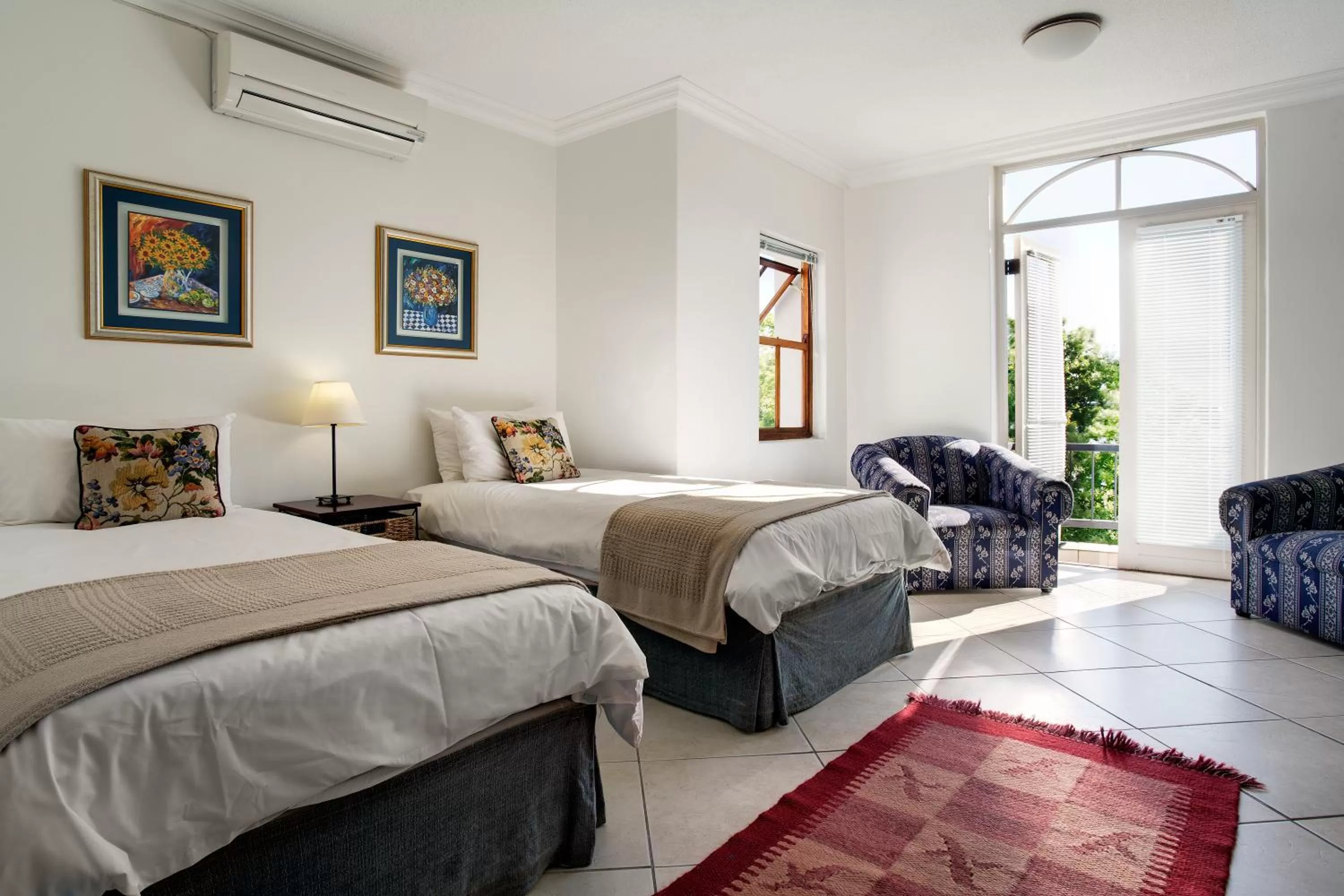 Bed in The Stellenbosch Hotel