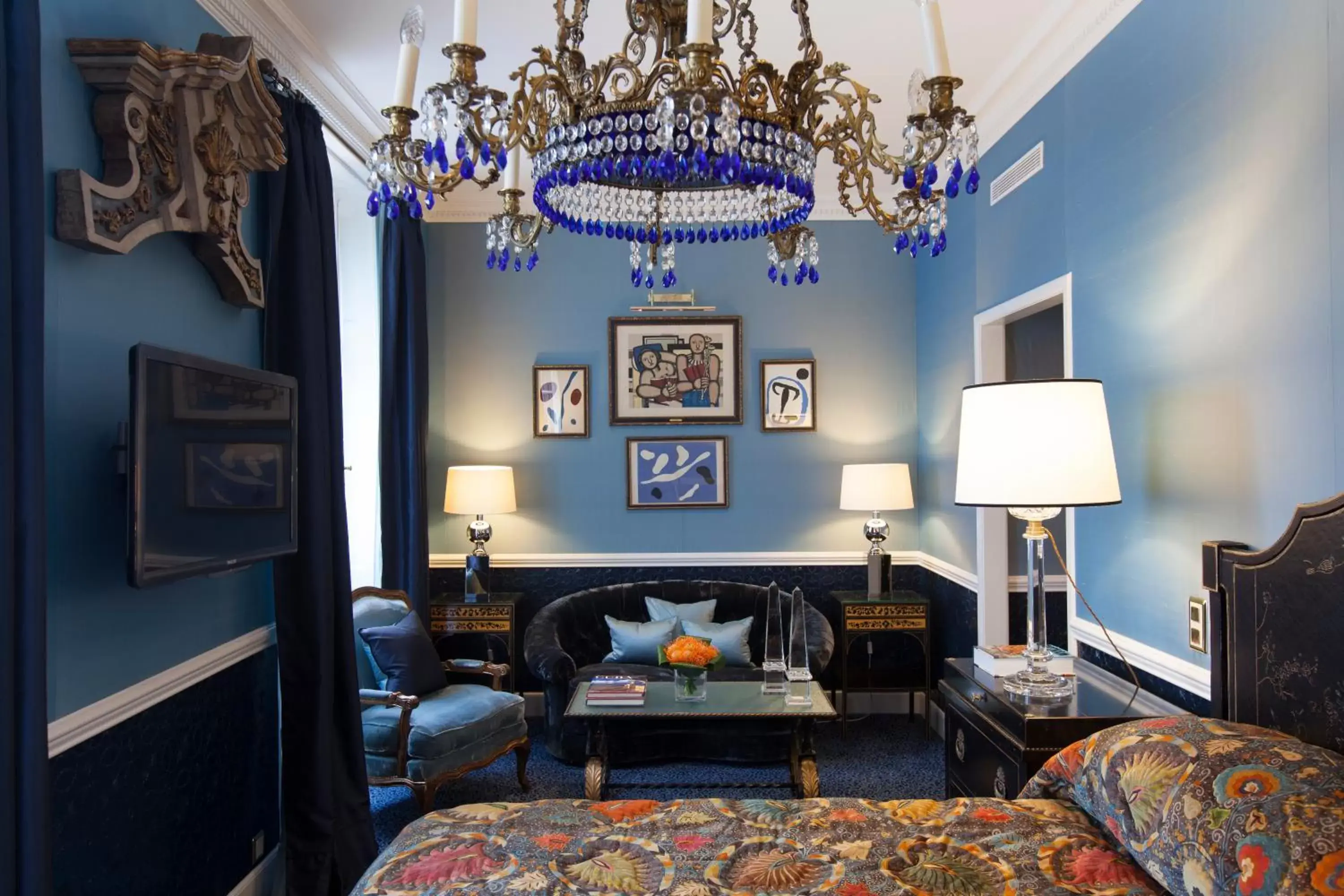 Bedroom, Seating Area in Hotel d'Angleterre