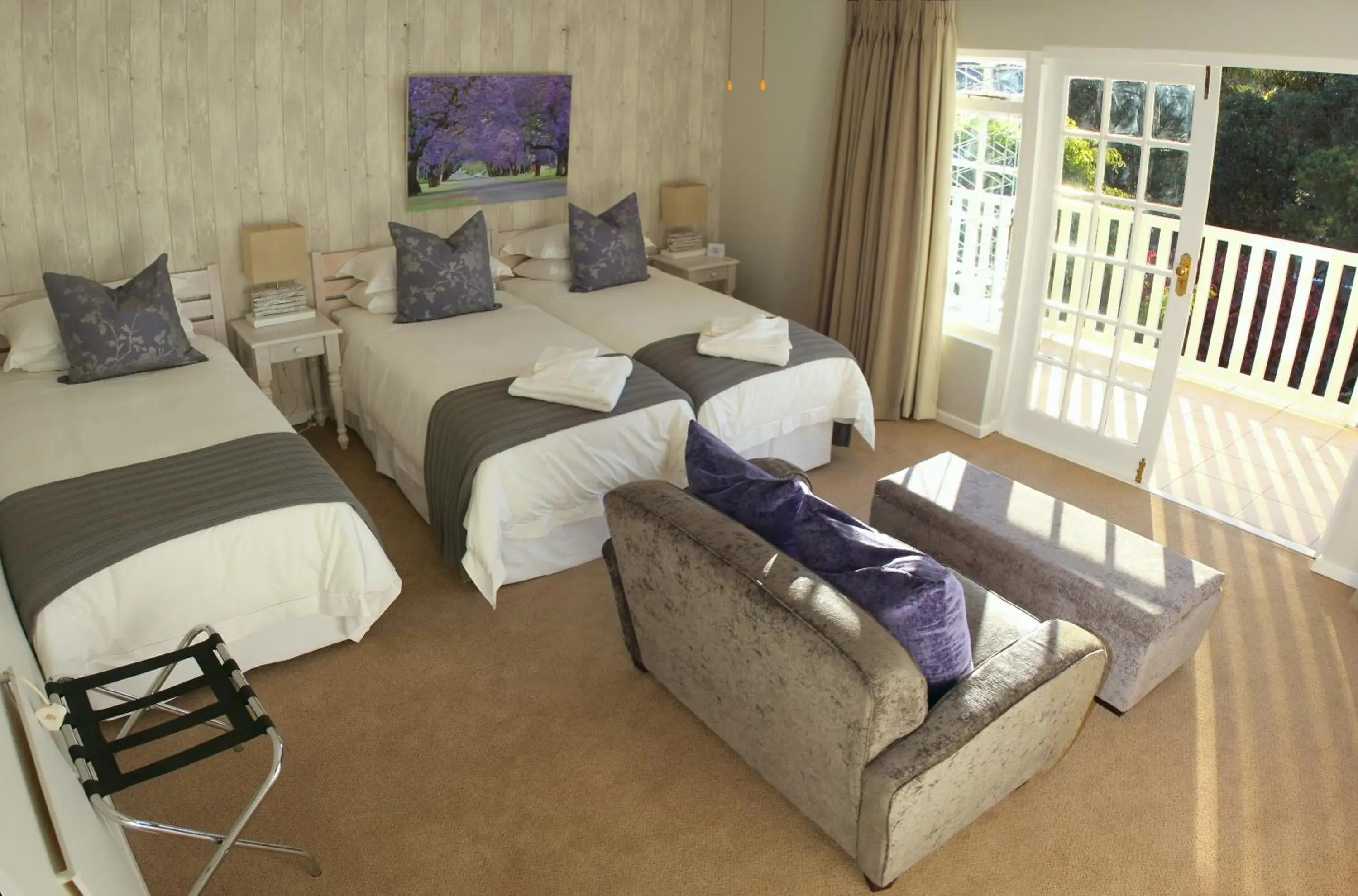 Photo of the whole room, Bed in Lodge on Main Guest House and Conference Centre