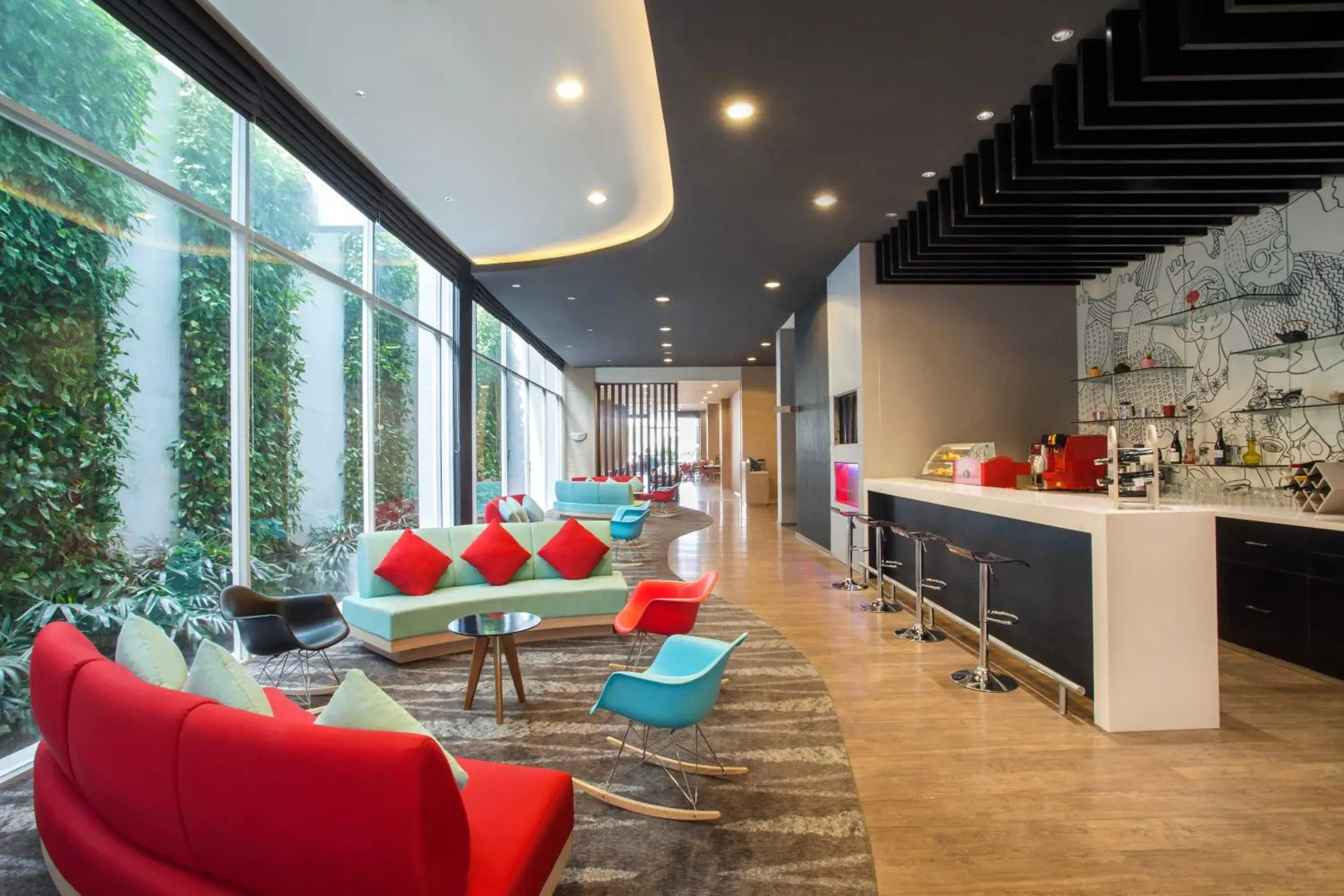 Lounge or bar, Lounge/Bar in Ibis Jakarta Harmoni