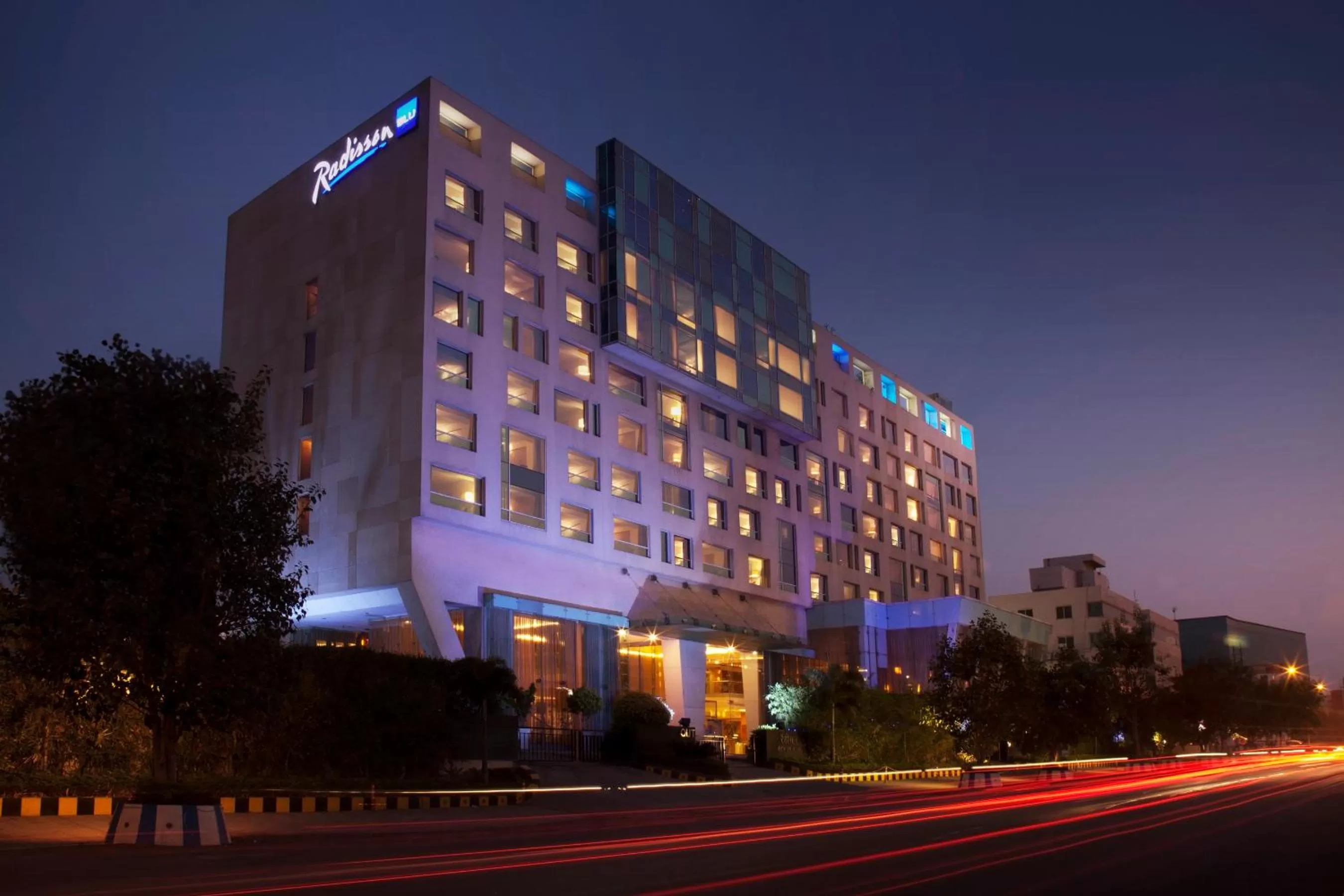Facade/entrance in Radisson Blu Hotel Pune Kharadi
