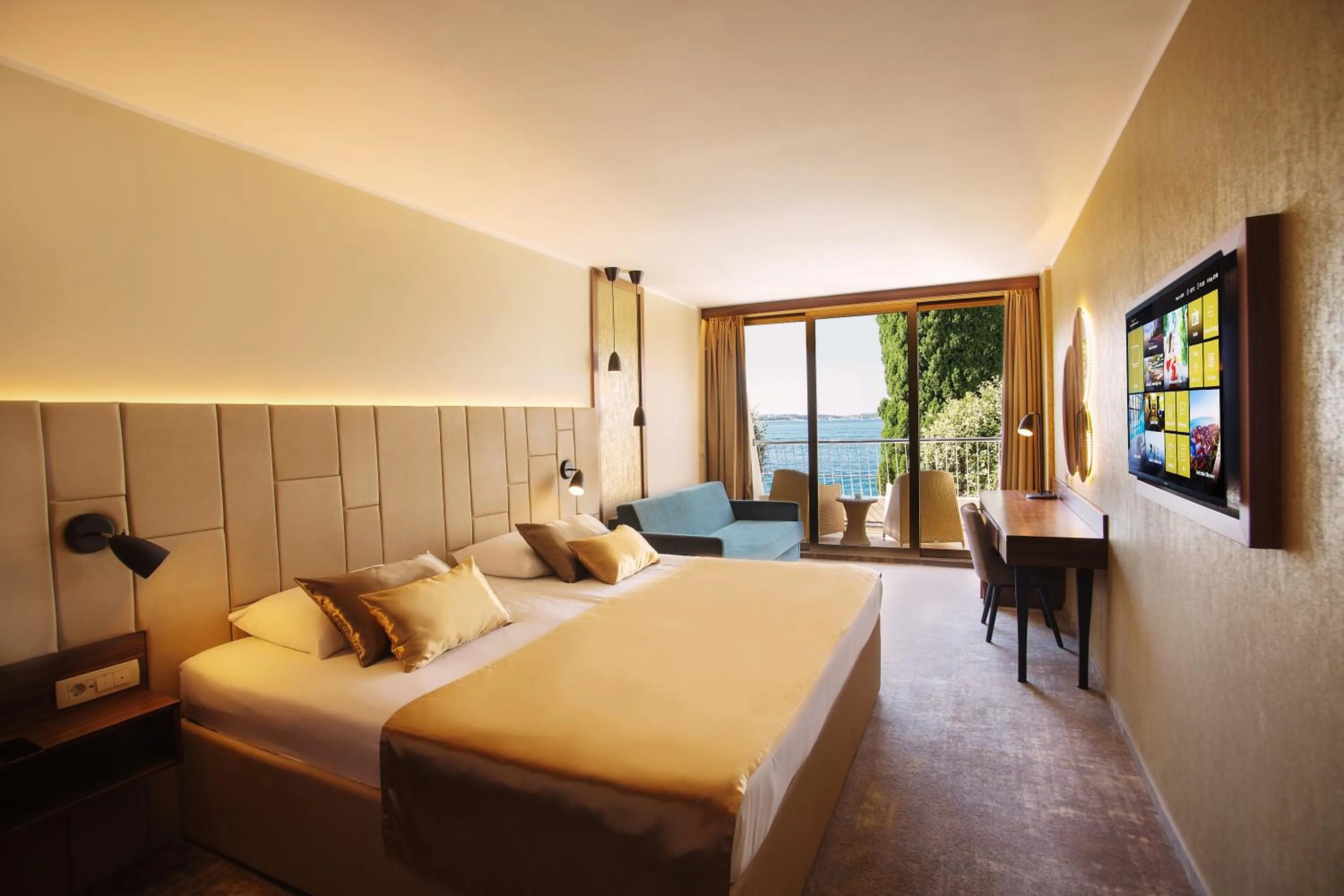 Bed in Grand Hotel Bernardin