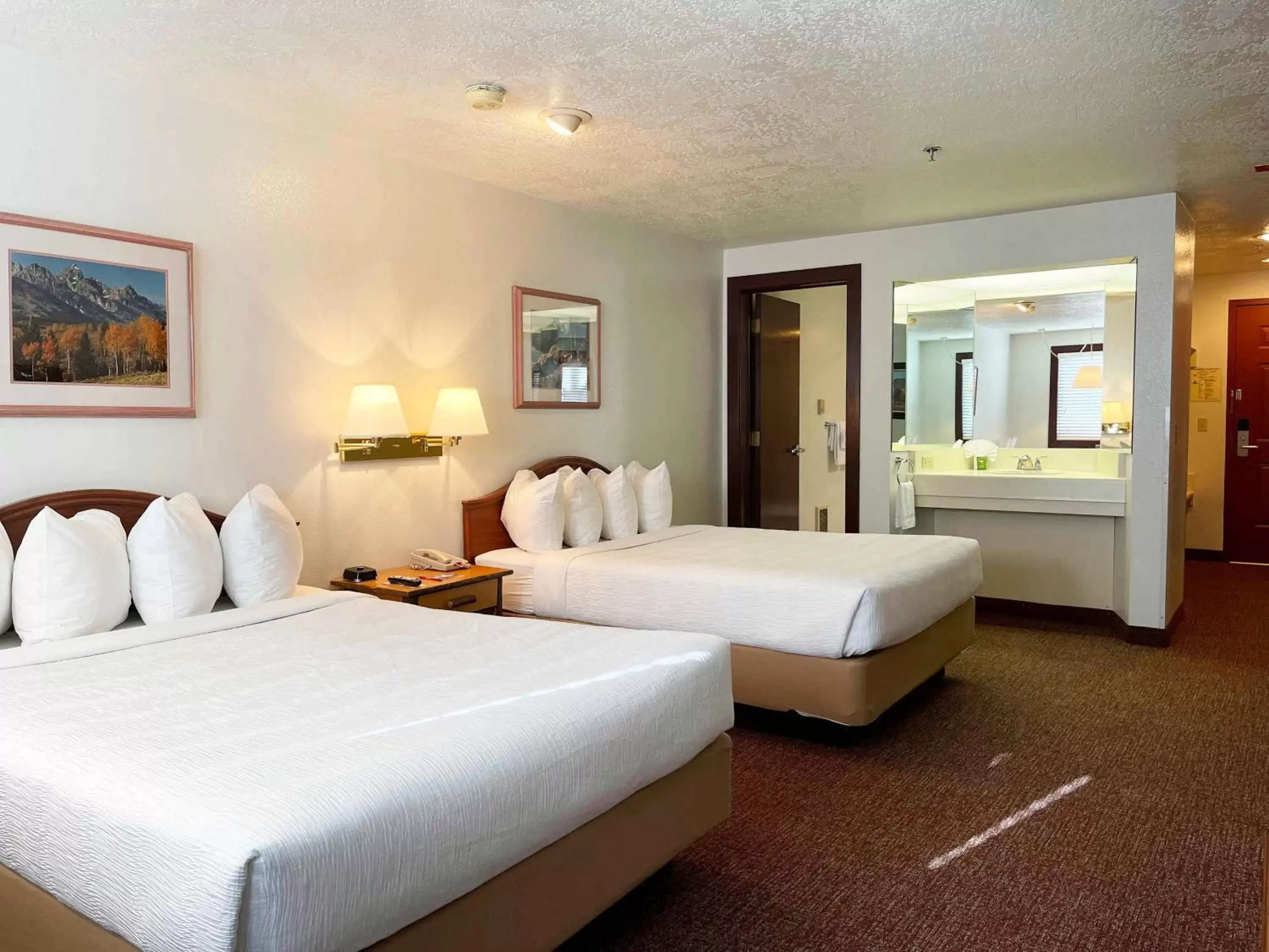 Tower Room with Two Queen Beds in Ranch Inn Jackson Hole Tower Room with Two Queen Beds in Ranch Inn Jackson Hole