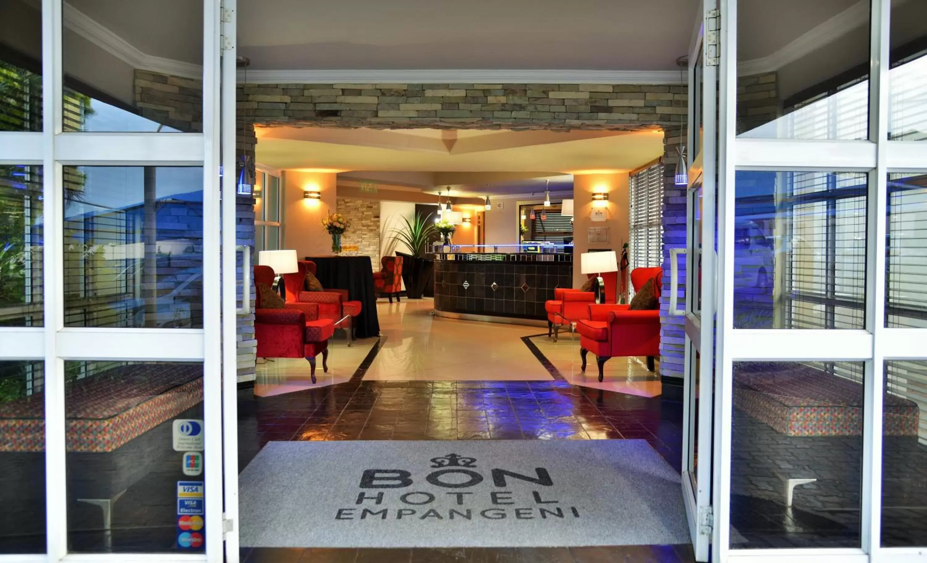 Facade/entrance in BON Hotel Empangeni
