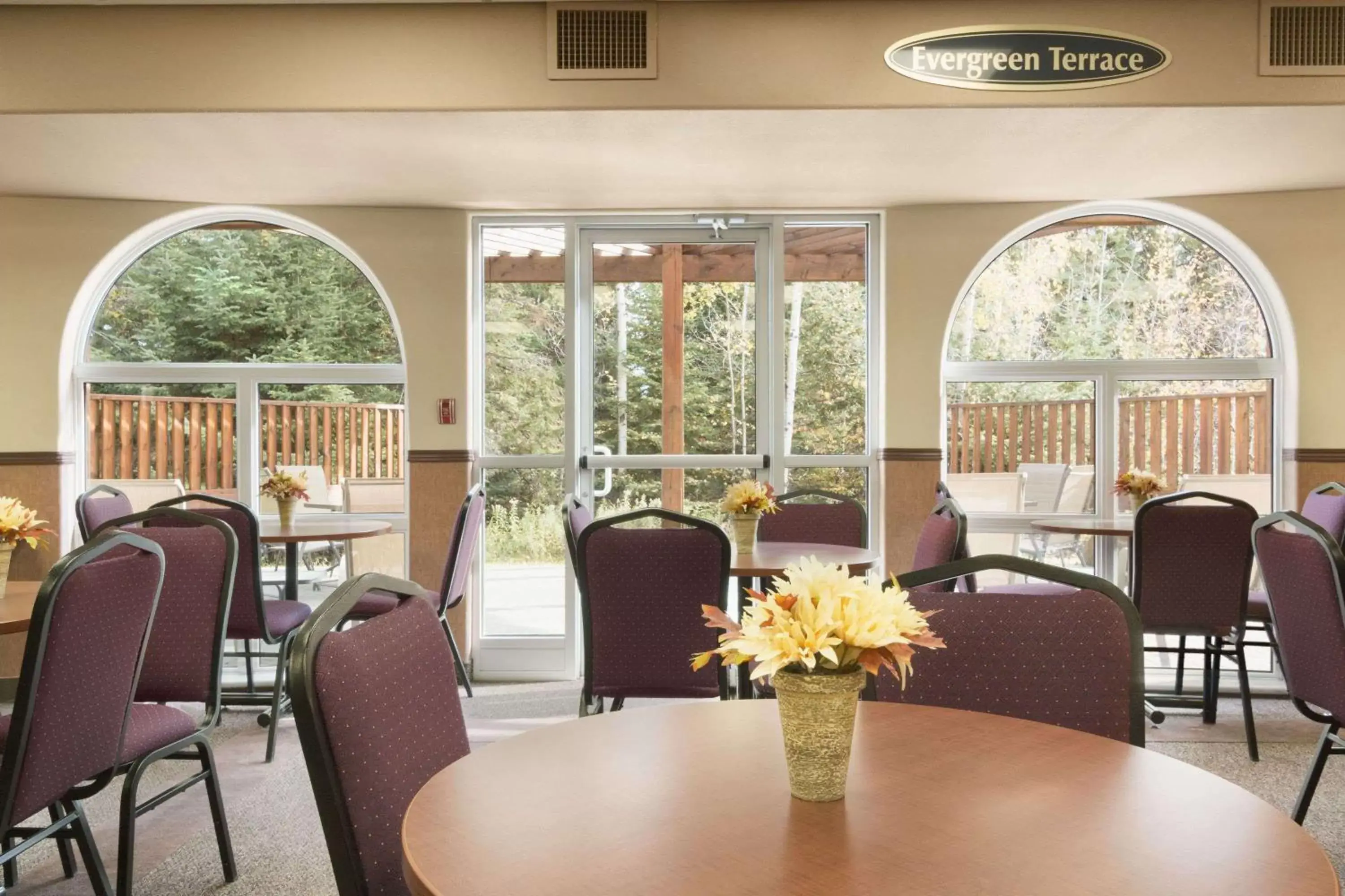 Restaurant/places to eat in Days Inn by Wyndham Thunder Bay North Restaurant/places to eat in Days Inn by Wyndham Thunder Bay North