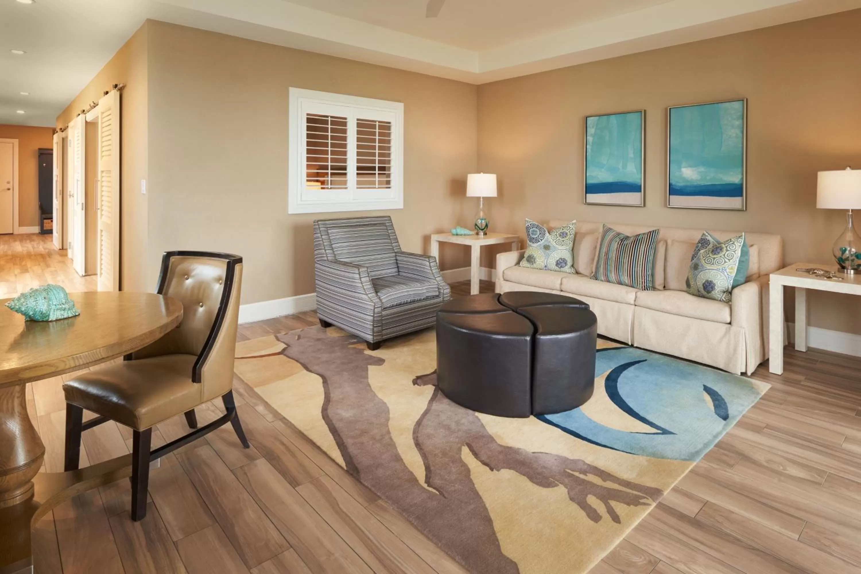 Living room in Playa Largo Resort & Spa, Autograph Collection