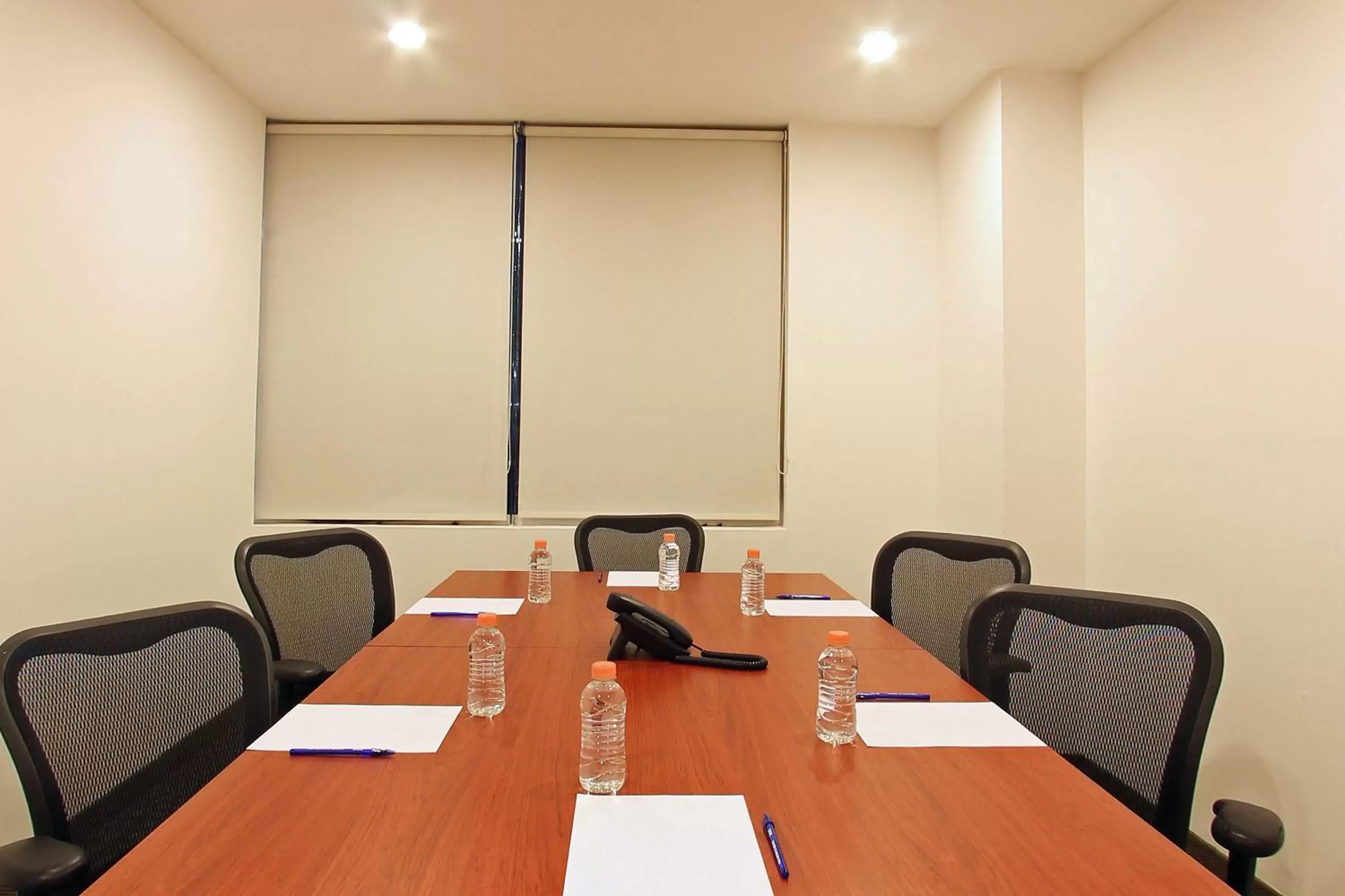 Meeting/conference room in One Queretaro Aeropuerto