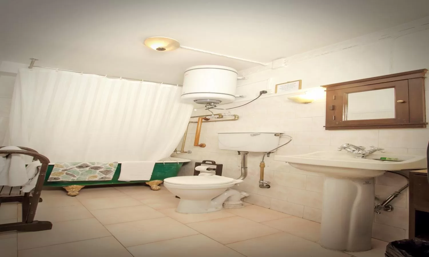 Toilet in Windamere Hotel - A Colonial Heritage