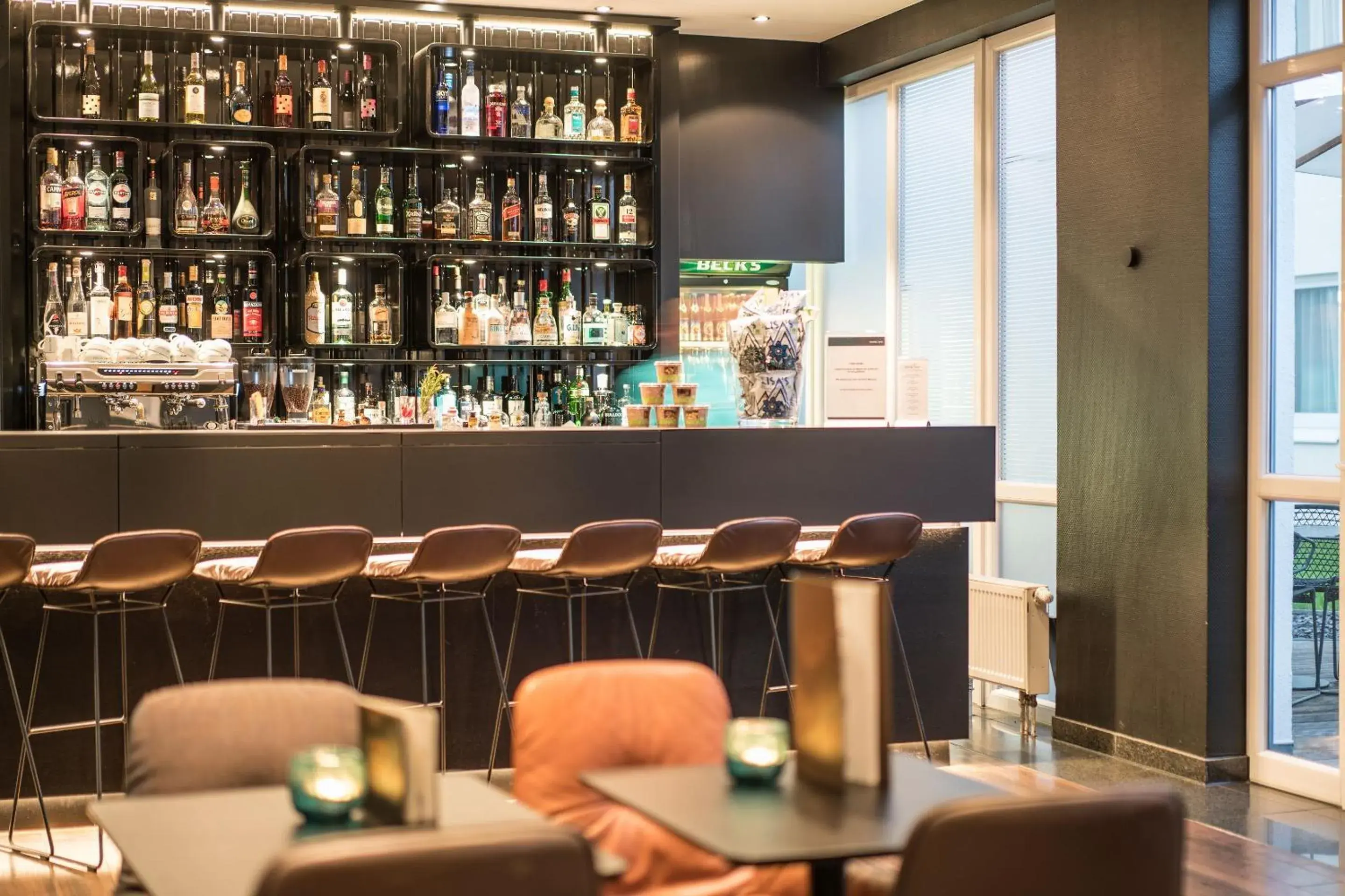 Lounge or bar, Lounge/Bar in Motel One Hamburg-Altona