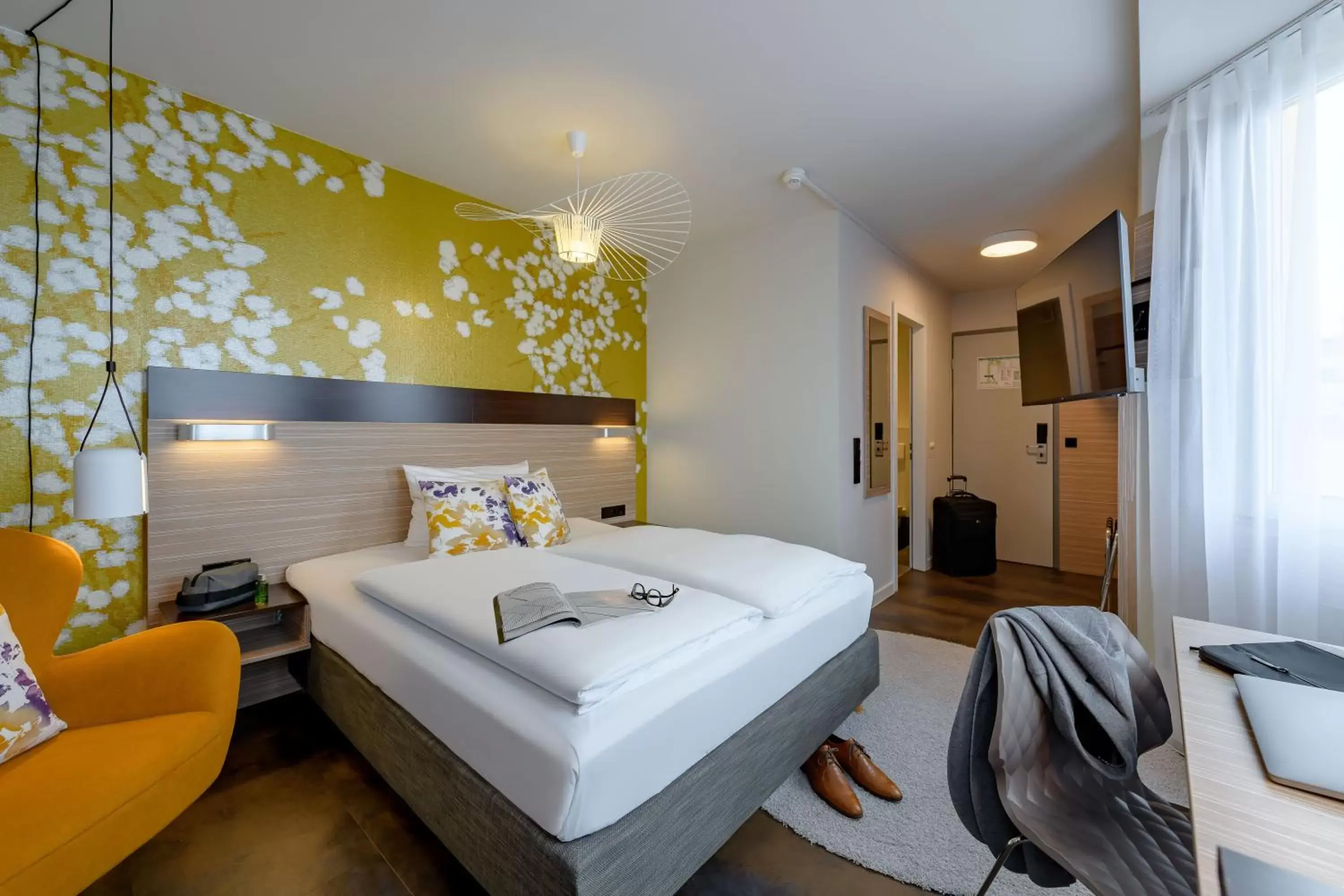 Bedroom, Bed in Mercure Hotel Stuttgart Gerlingen