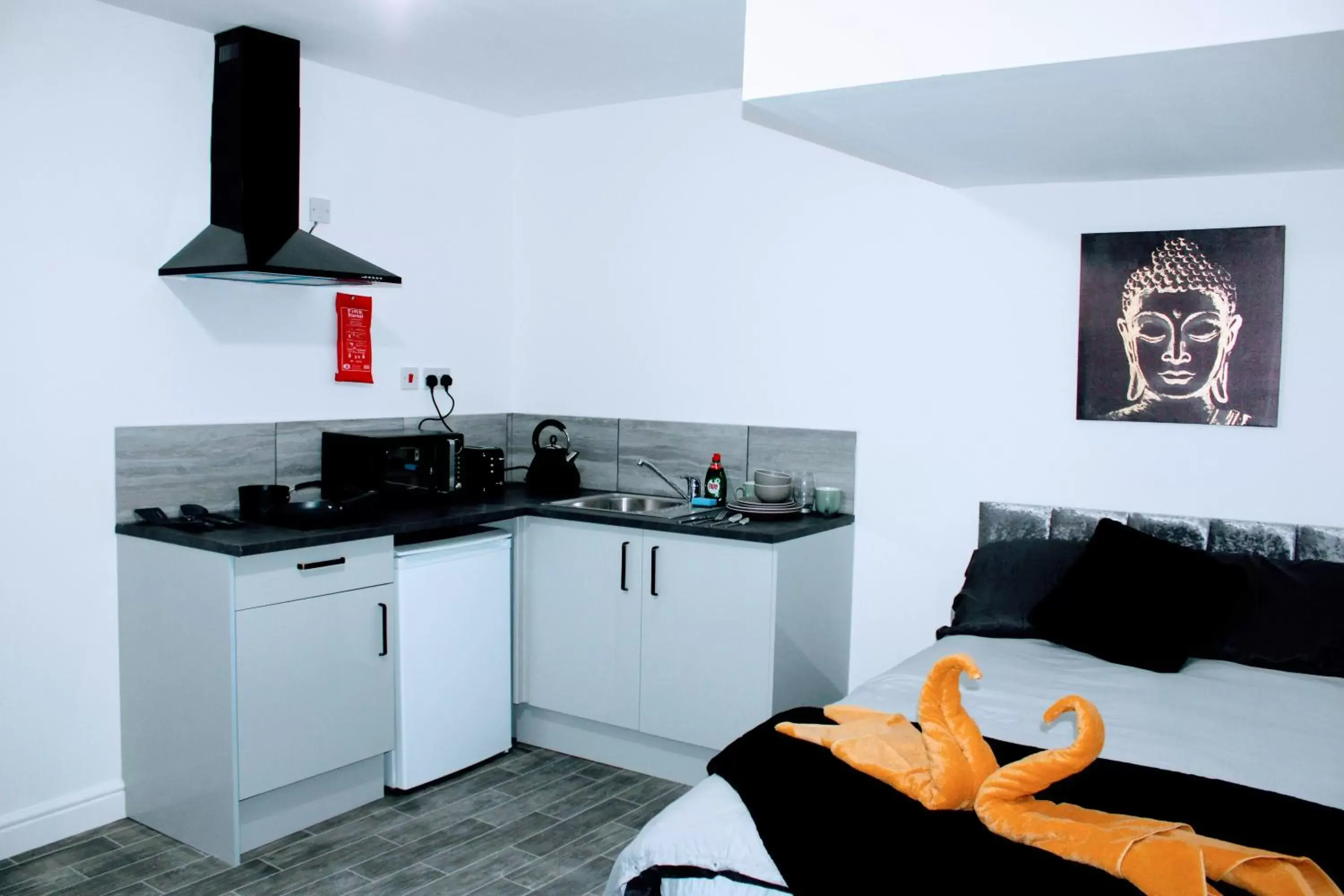 Kitchen/Kitchenette in Easy Living Nottingham - Burns Street