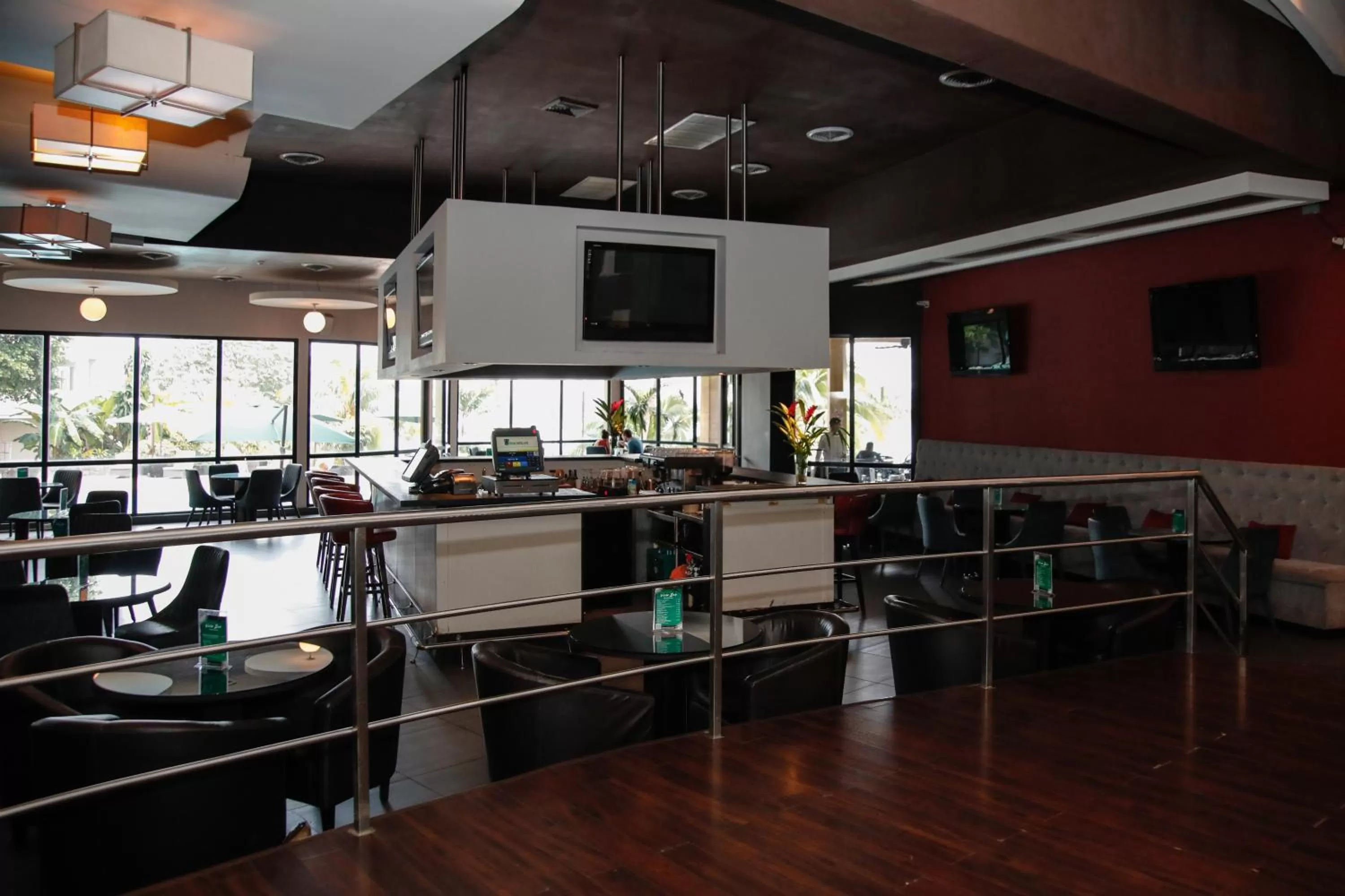 Lounge or bar in Plaza Paitilla Inn