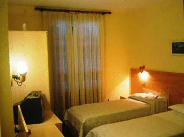 Photo of the whole room, Bed in Hotel Quo Vadis
