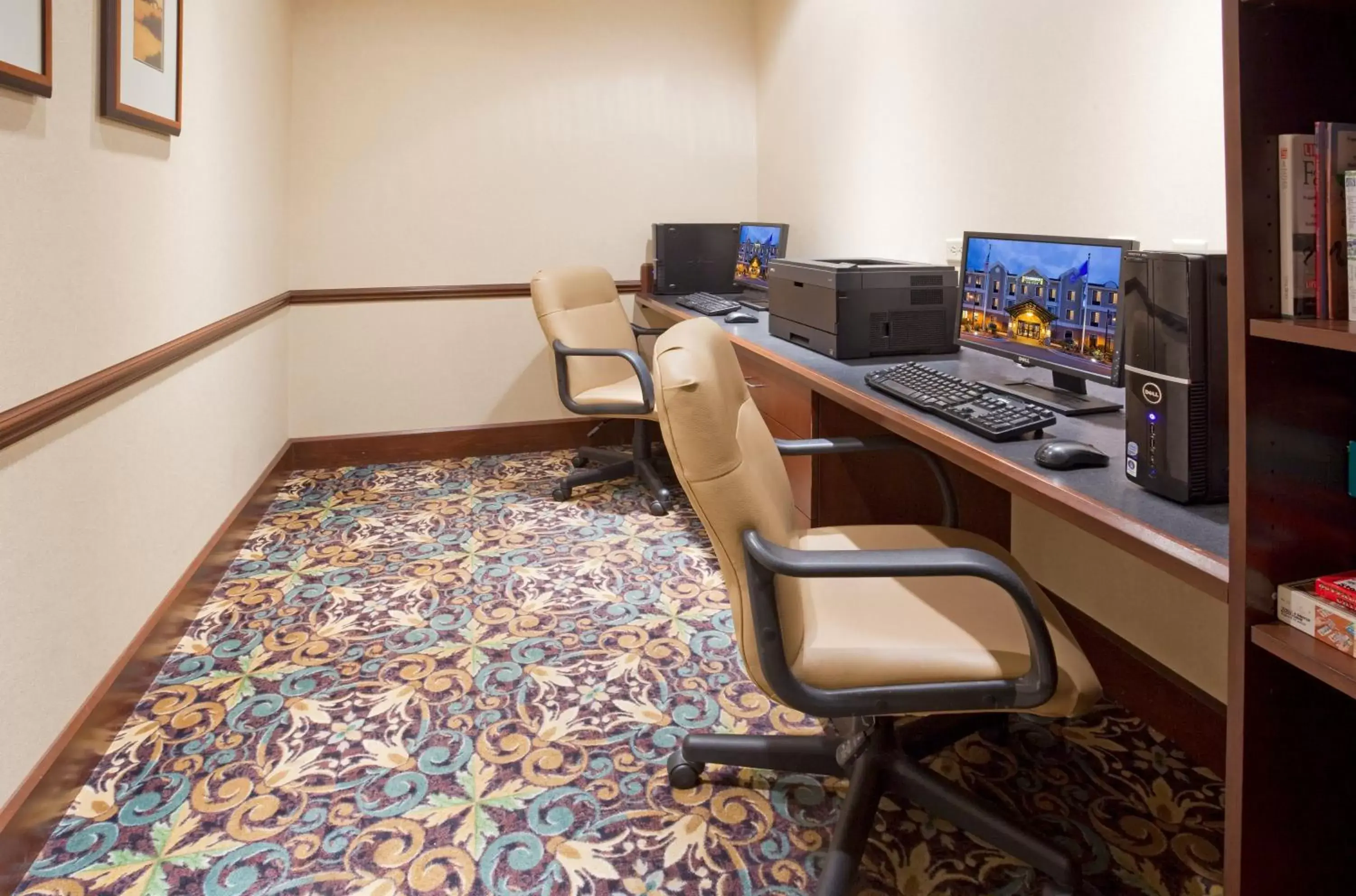 Other, Business Area/Conference Room in Staybridge Suites Milwaukee West-Oconomowoc, an IHG Hotel