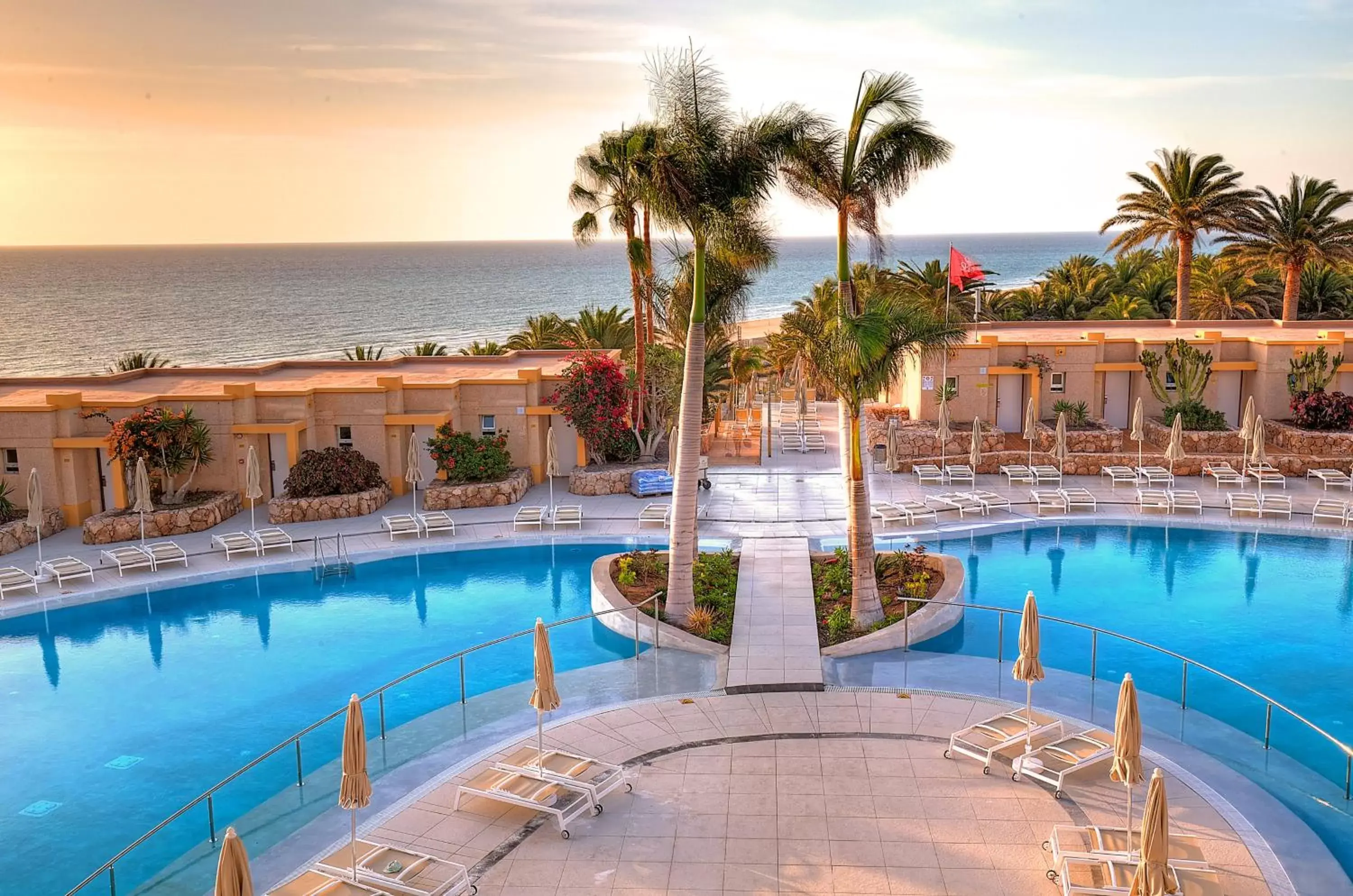 Swimming Pool in SBH Monica Beach Resort