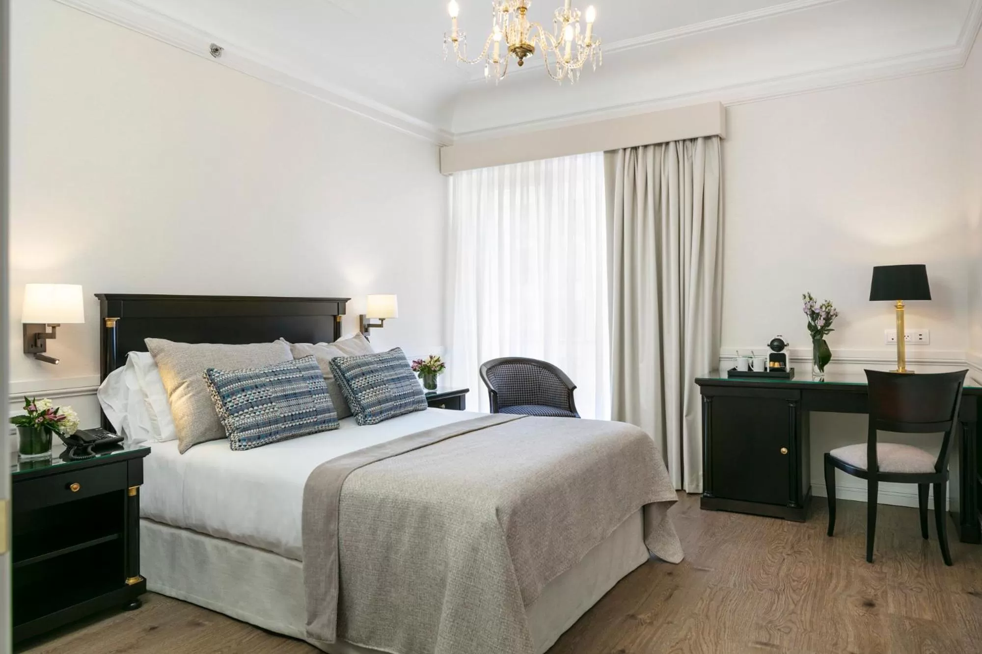 Bedroom, Bed in Emperador